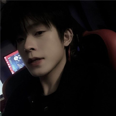 第一期高冷男神头像