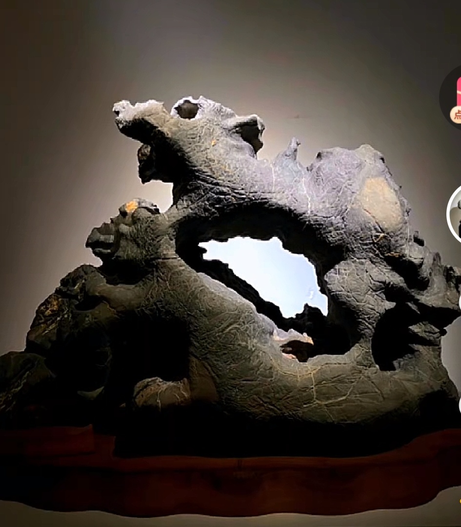 灵璧奇石,造型独特,线条优美!