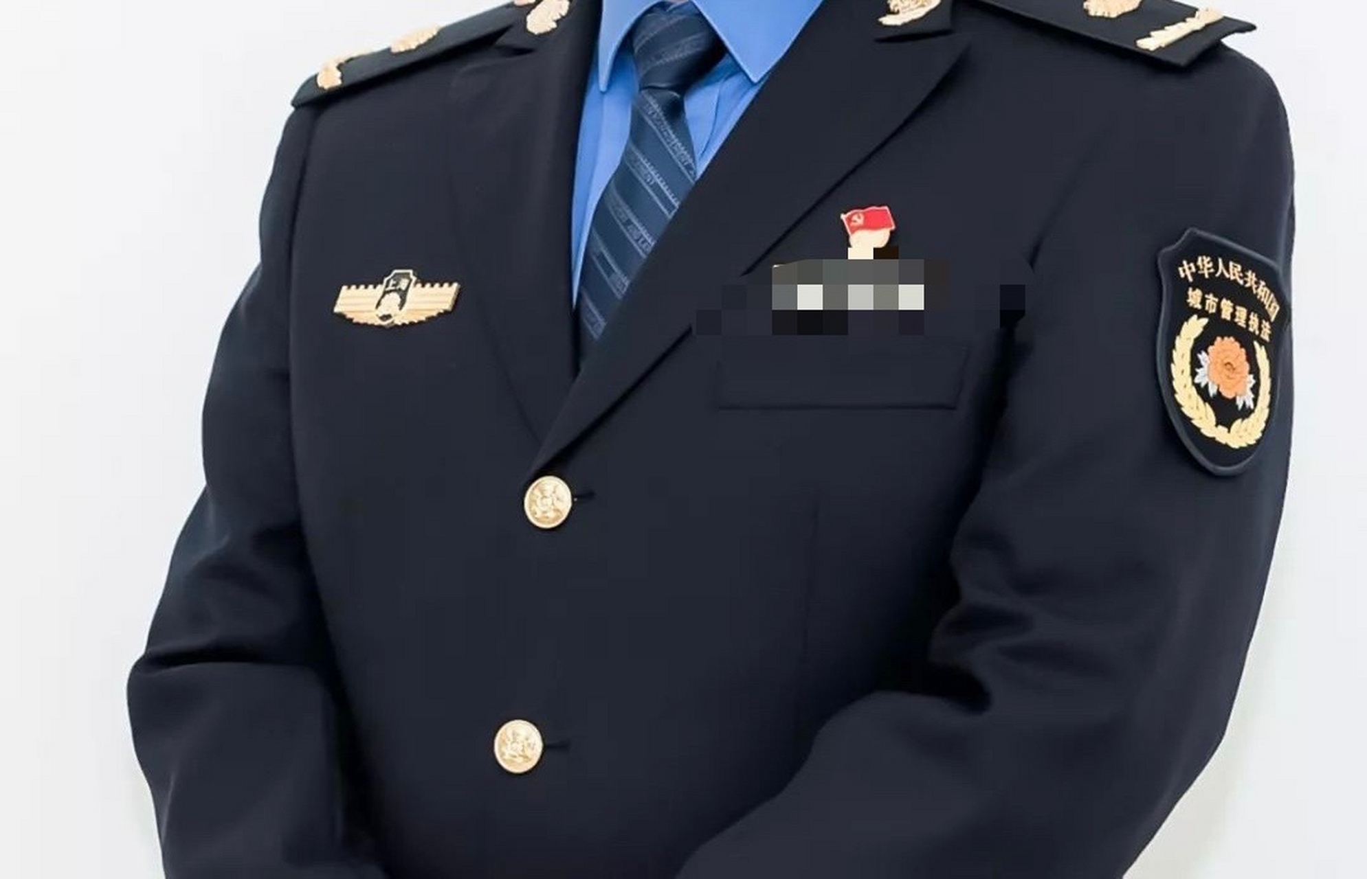 4月23日,一则关于无锡滨湖区城管采购制服价格过高的消息在网上尧发
