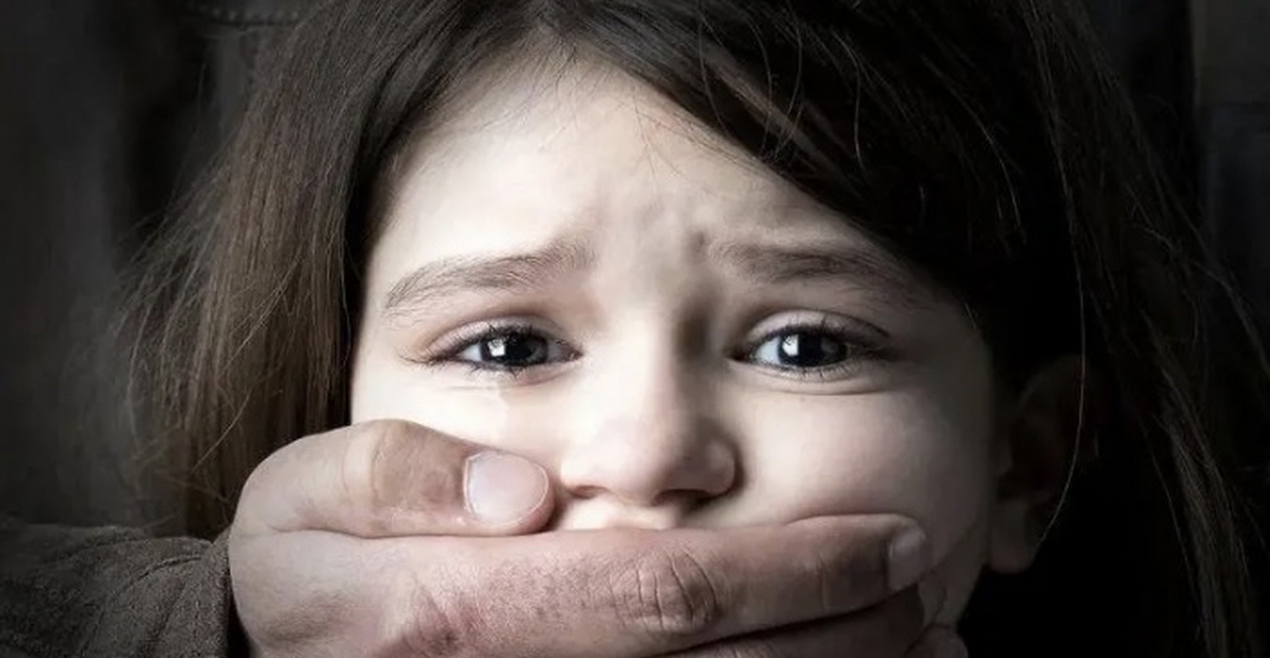 一个令人气愤的新闻炸出来了!一名6岁小女孩疑似遭遇生母朋友猥亵!