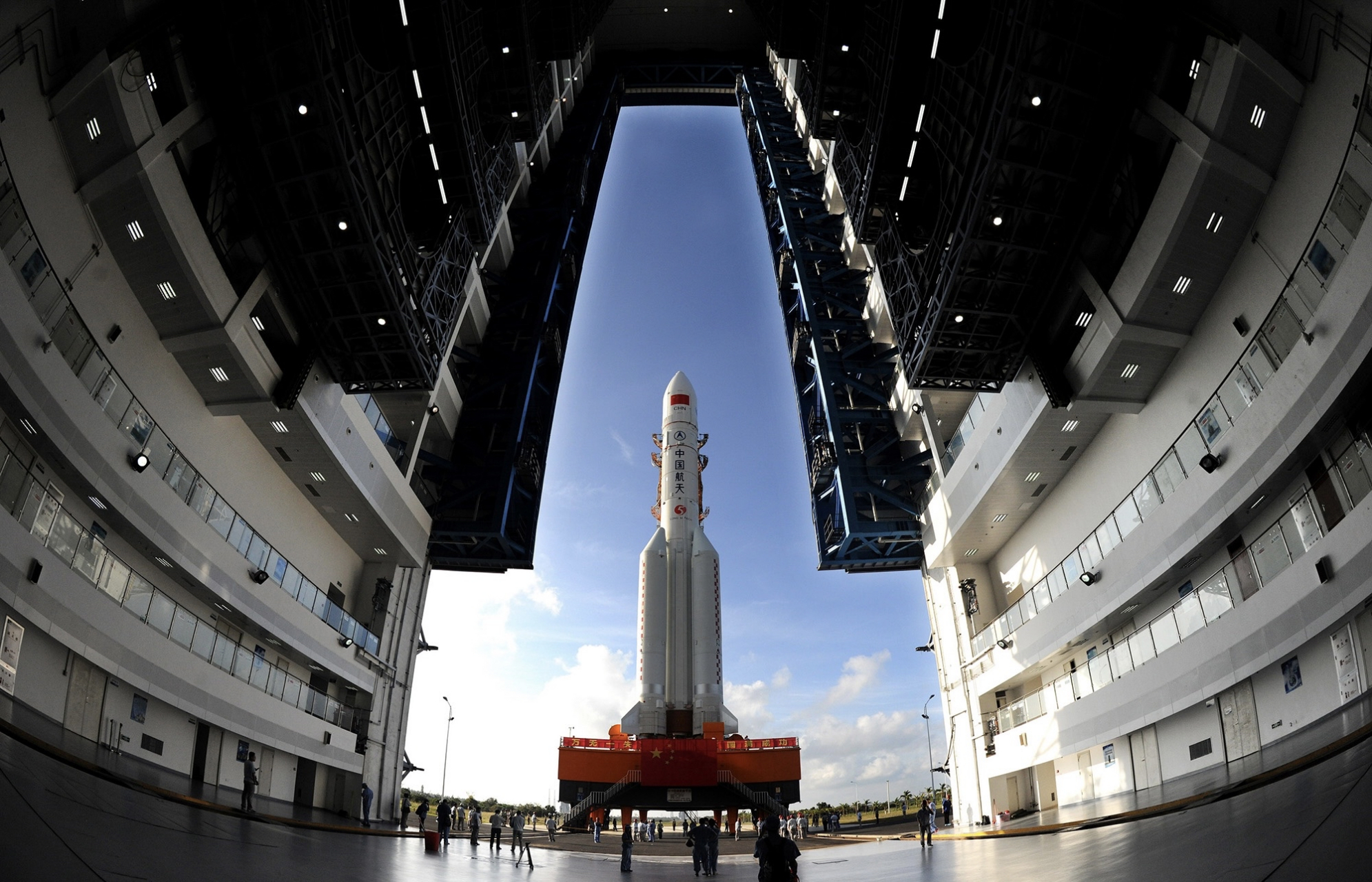 中国从航天大国迈向航天强国  "嫦娥","祝融","北斗","天和"……我国