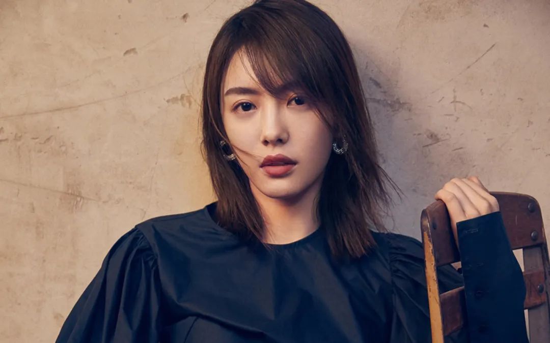 他的《刘艳芬》实体专辑销量一路飙升,至今已售出高达94万张,销售额更