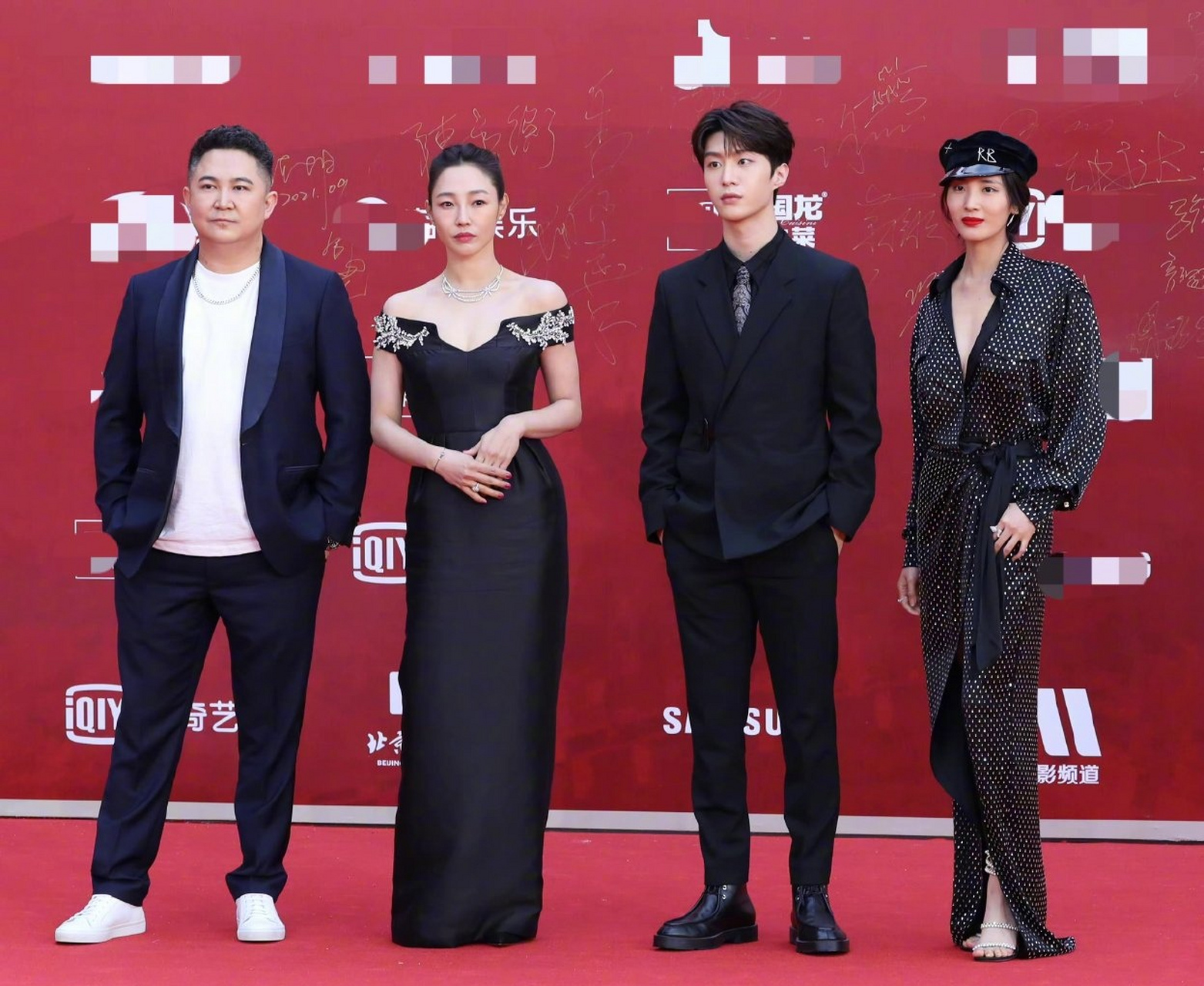 国际电影节红毯,佟丽娅,董璇,白百何,这三人都是离过婚的女人,可谓是