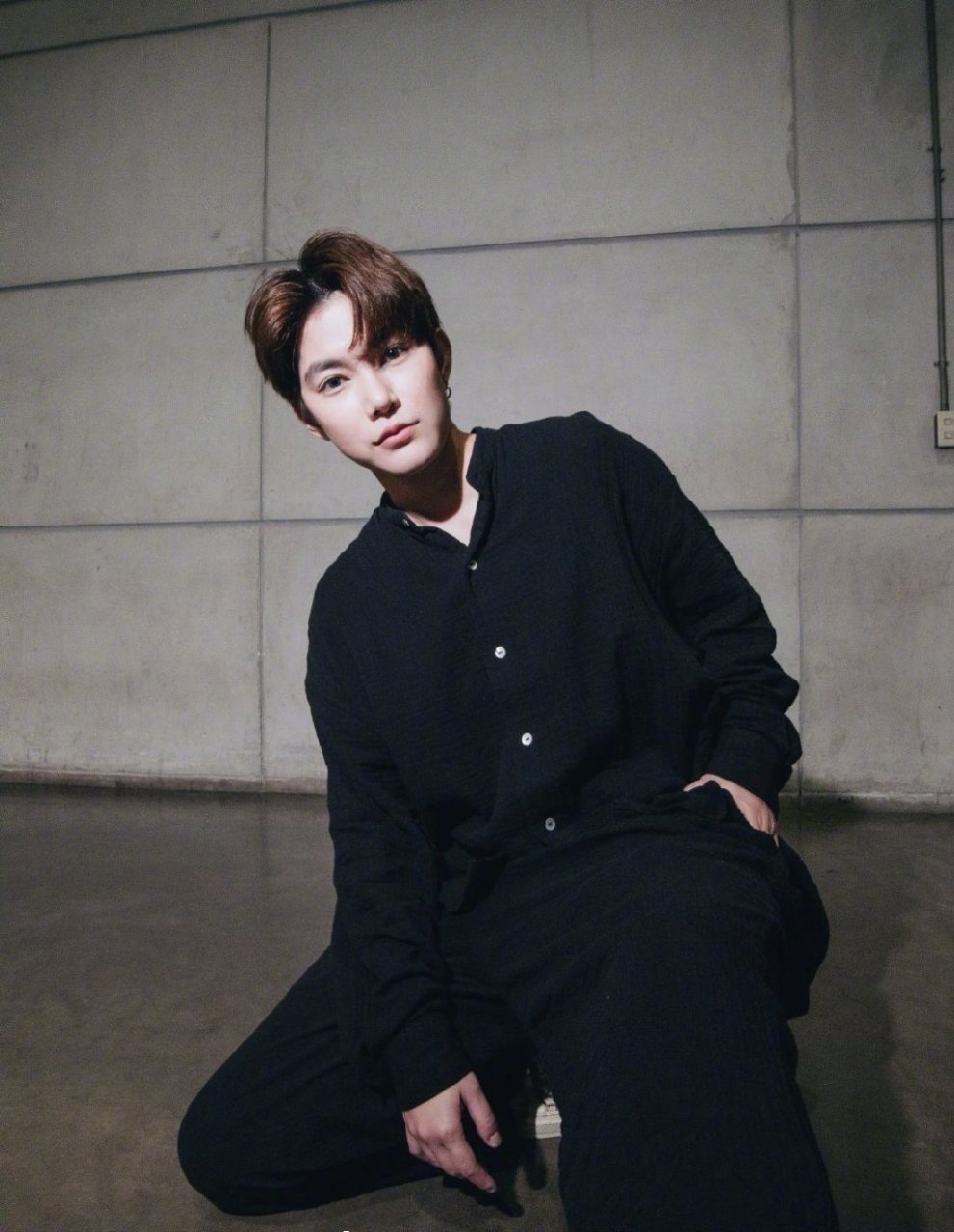 【泰国女演员李缇娜感染新冠】 据泰国媒体报道,16日,曾出演《yes or