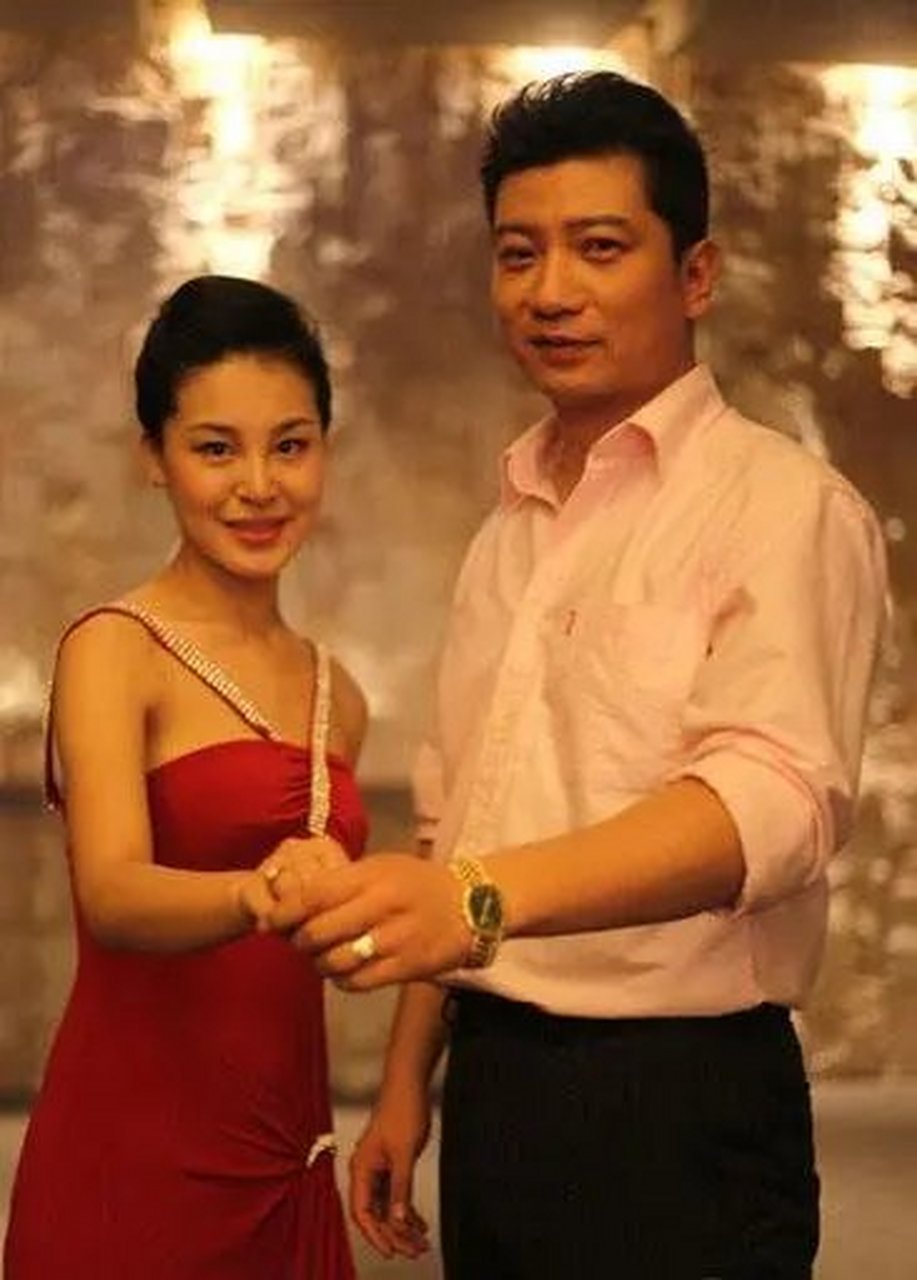 2009年,田雨和王玥领证结婚.