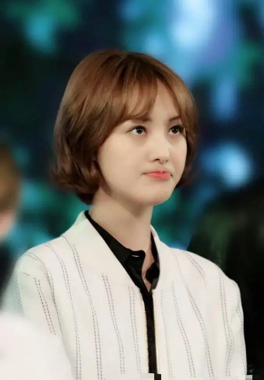 有网友说就在刚刚郑爽在上海市1.