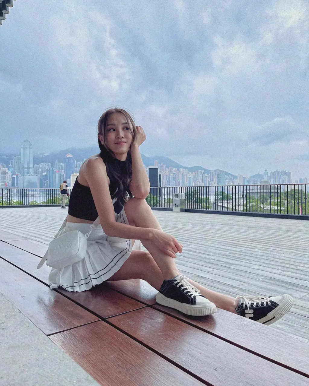 凭借处境剧《爱回家之开心速递》中熊心如一角被受外界熟知的tvb女星