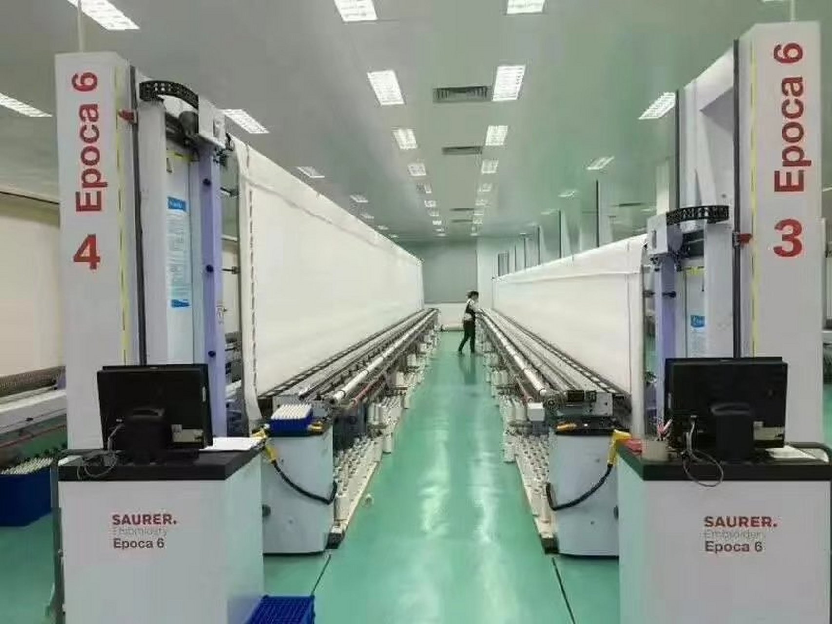 瑞土苏拉刺绣机