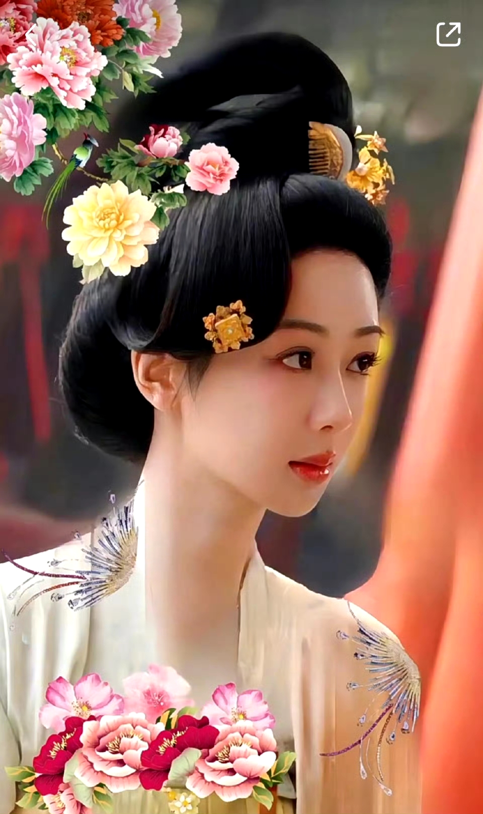 杨紫人漂亮,能驾驭各种服装,古装现代装都能穿出自己的风格.