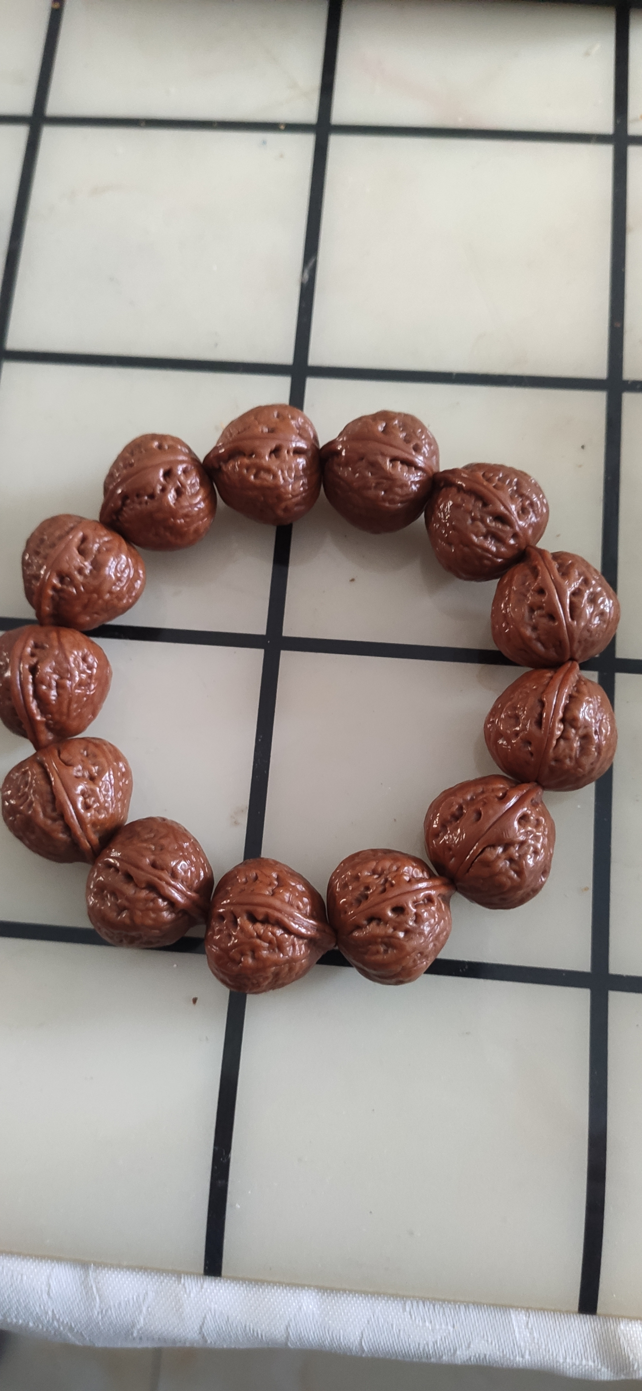 这是什么品种的小核桃?有认识的吗?爱心形状