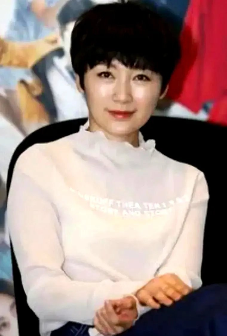 代乐乐跟俞白眉结婚快20年了,还甜得像刚谈恋爱