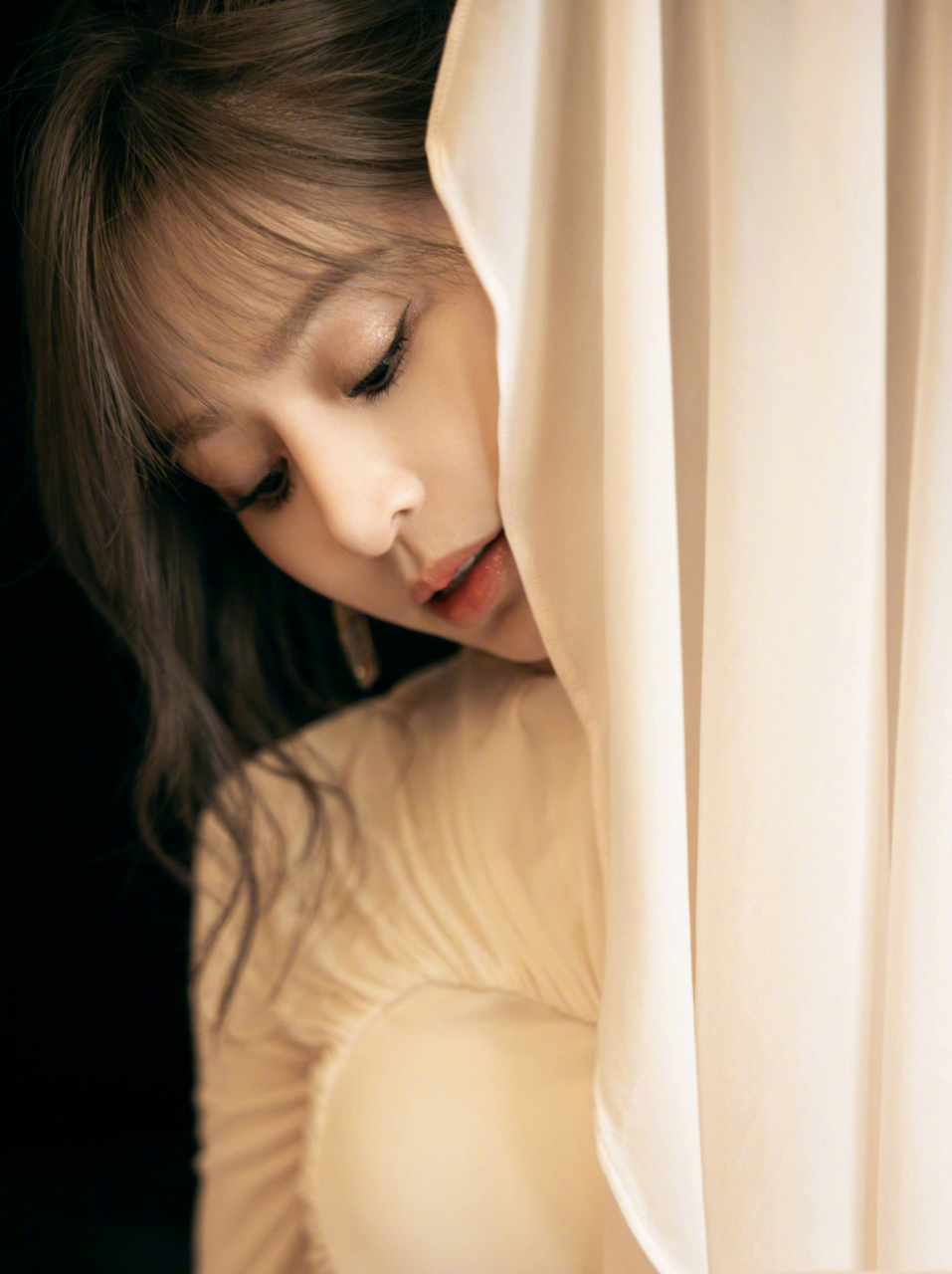 王心凌私房写真照曝光,太美了,岁月似乎并没有在她脸上留下任何痕迹