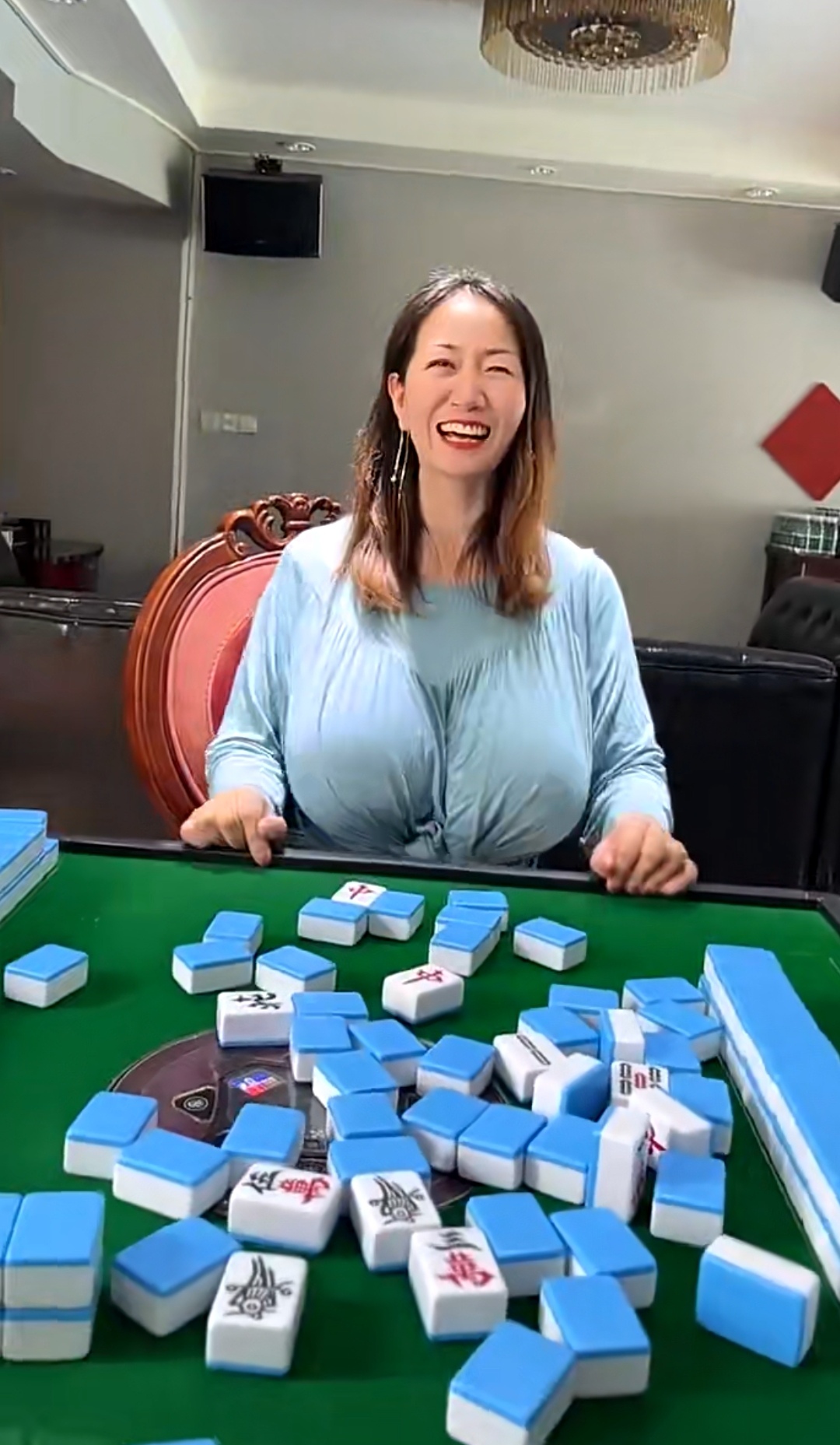 三缺一,阿姨叫你来打麻将#旅行# #性感美女# #性感好身材