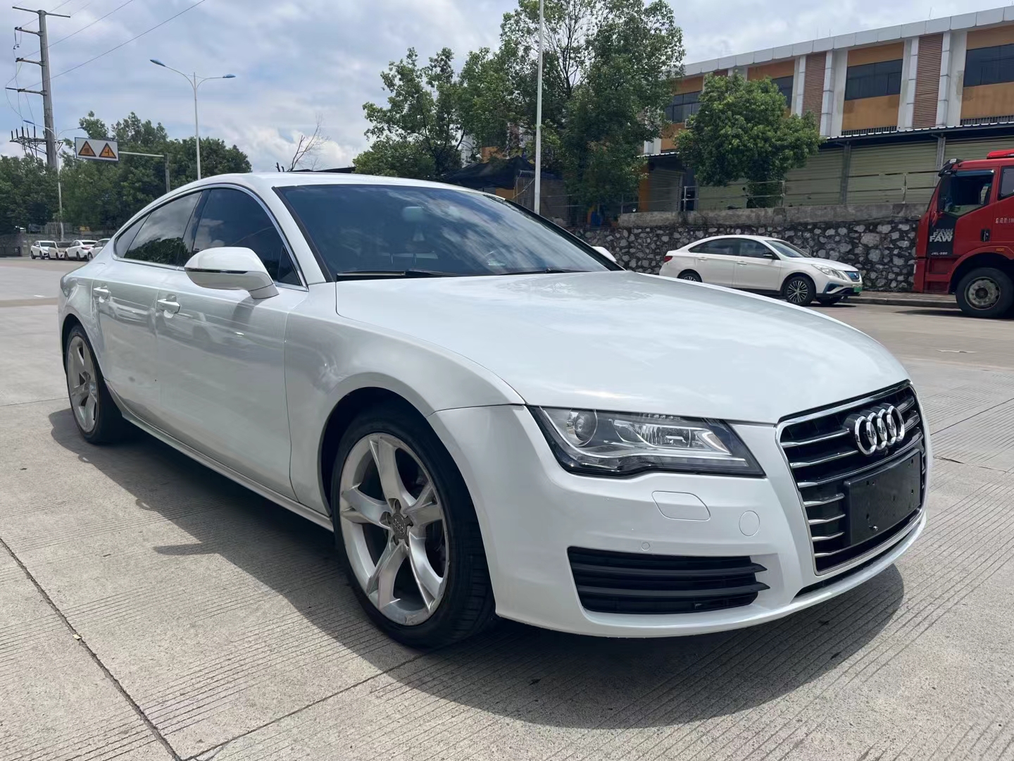 一辆承载着时光故事的2014款奥迪a7(进口)35 fi quattro技术型二手车