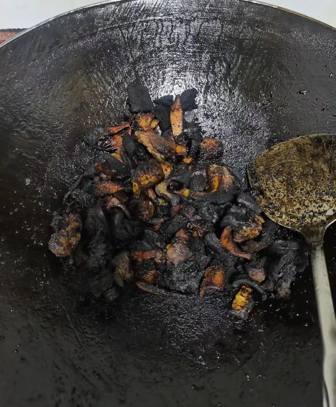 饭不好的图片真实的肘子高压锅压两小时烧成炭的图片胡萝卜炒鸡蛋烧焦