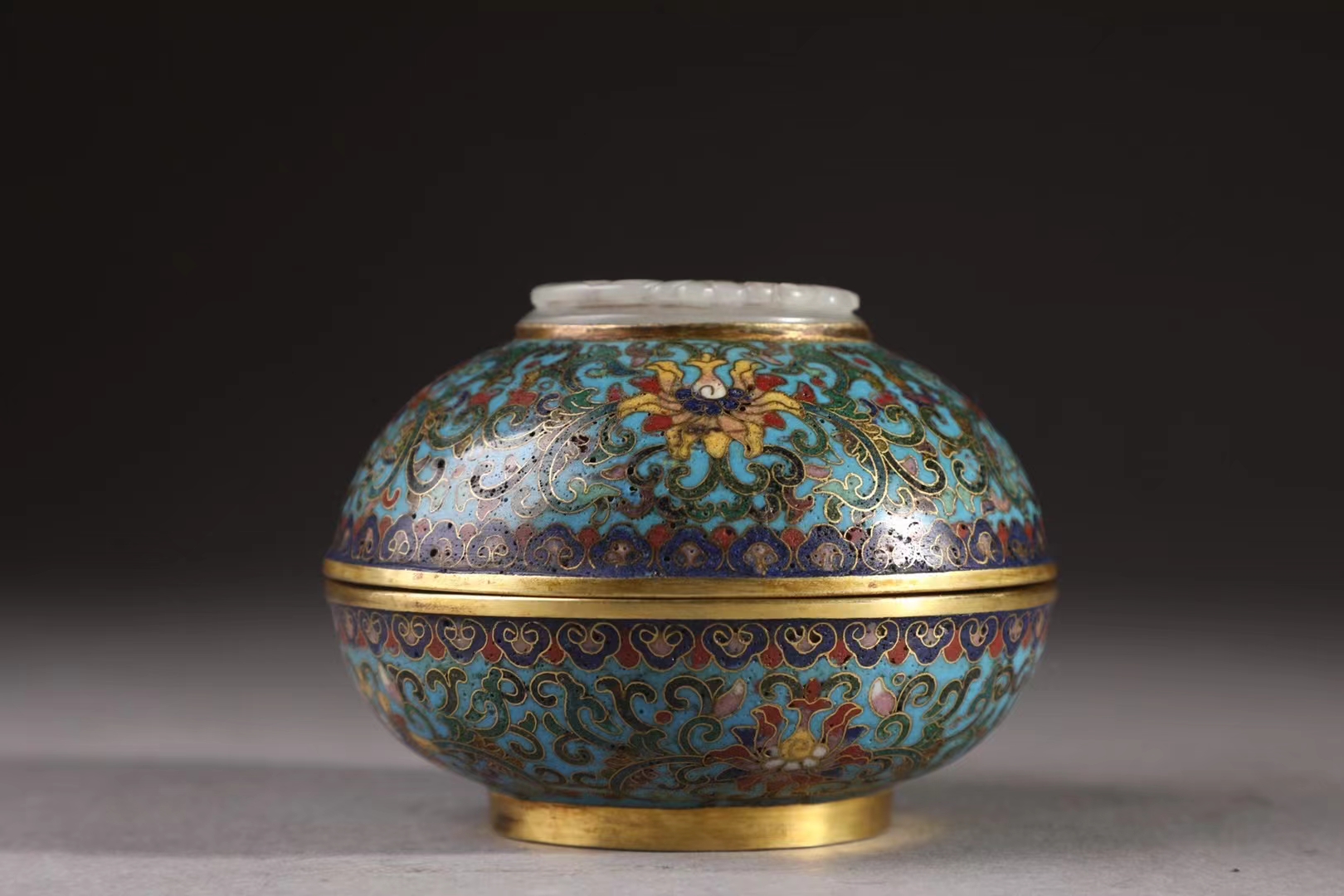 清 铜胎掐丝珐琅香盒 一对 【规格】高8cm 直径11cm 单重约600克