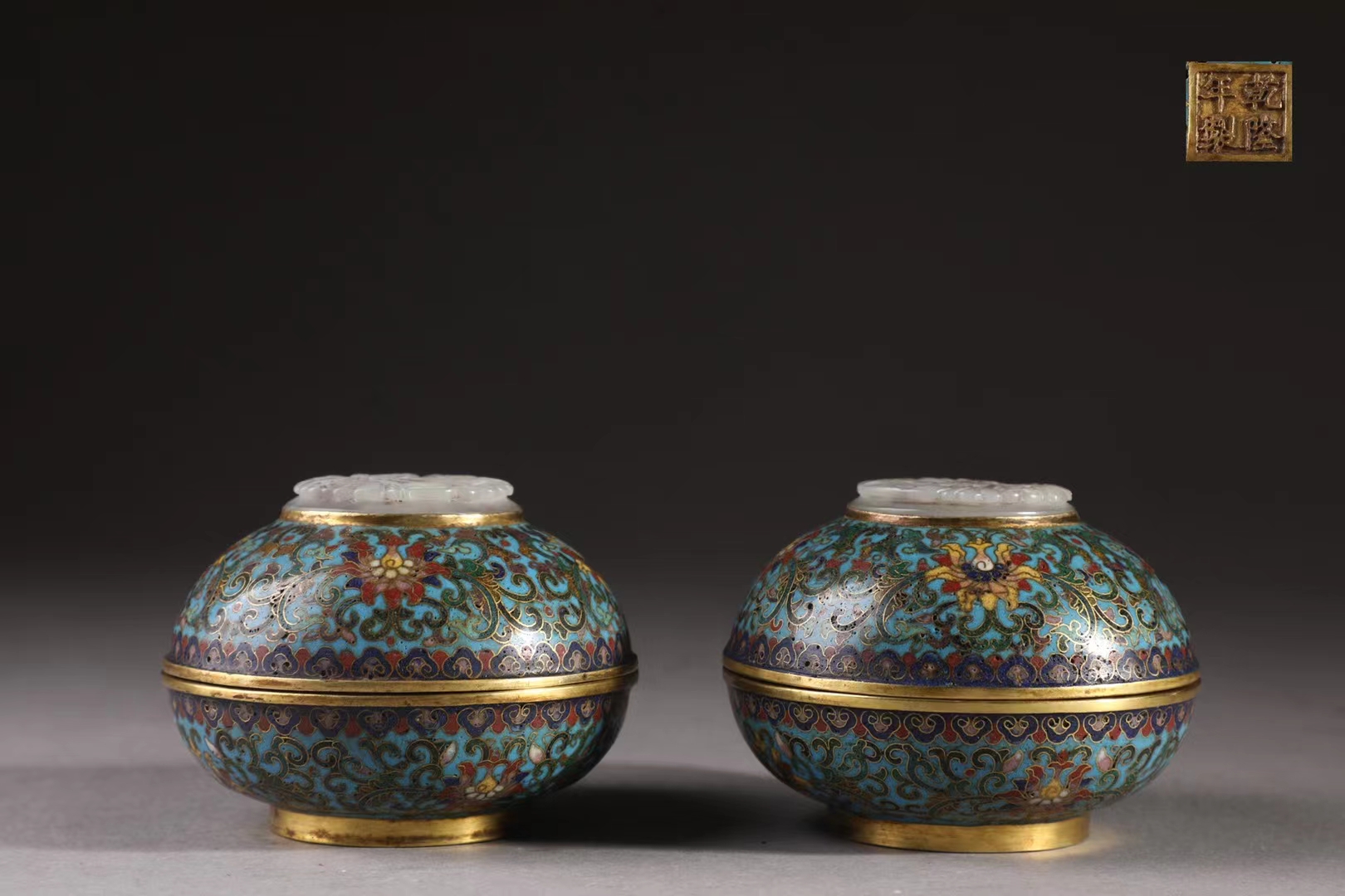 清 铜胎掐丝珐琅香盒 一对 【规格】高8cm 直径11cm 单重约600克