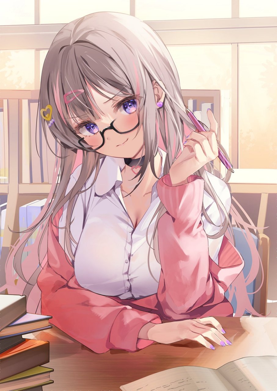 二次元# 听说在意的人喜欢眼镜娘,为此戴上眼镜的辣妹,有没有心动啊?