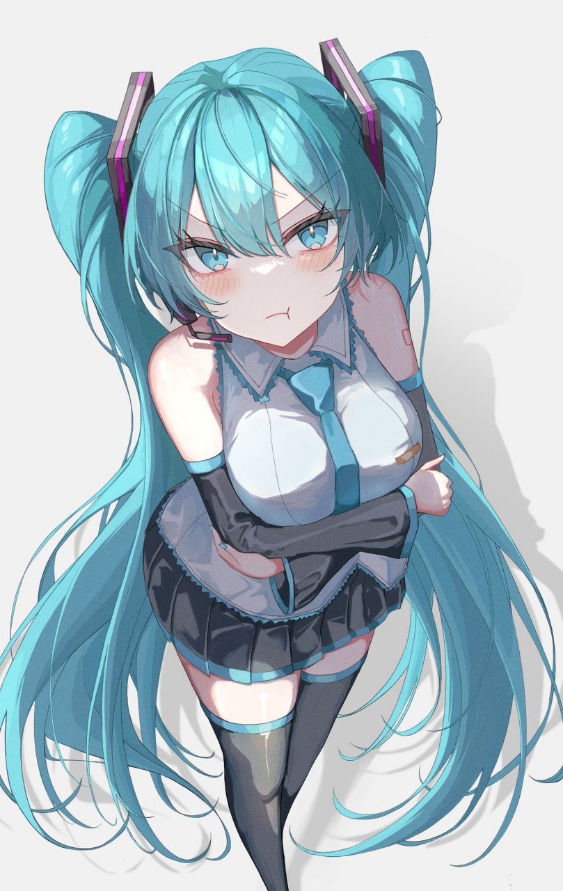 二次元# 一脸不高兴的初音未来