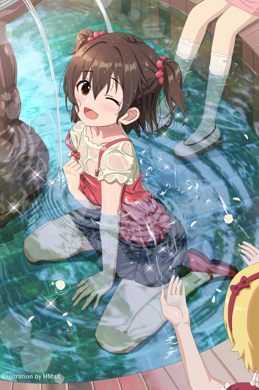 二次元# 玩水时应该穿泳装啊[二哈]