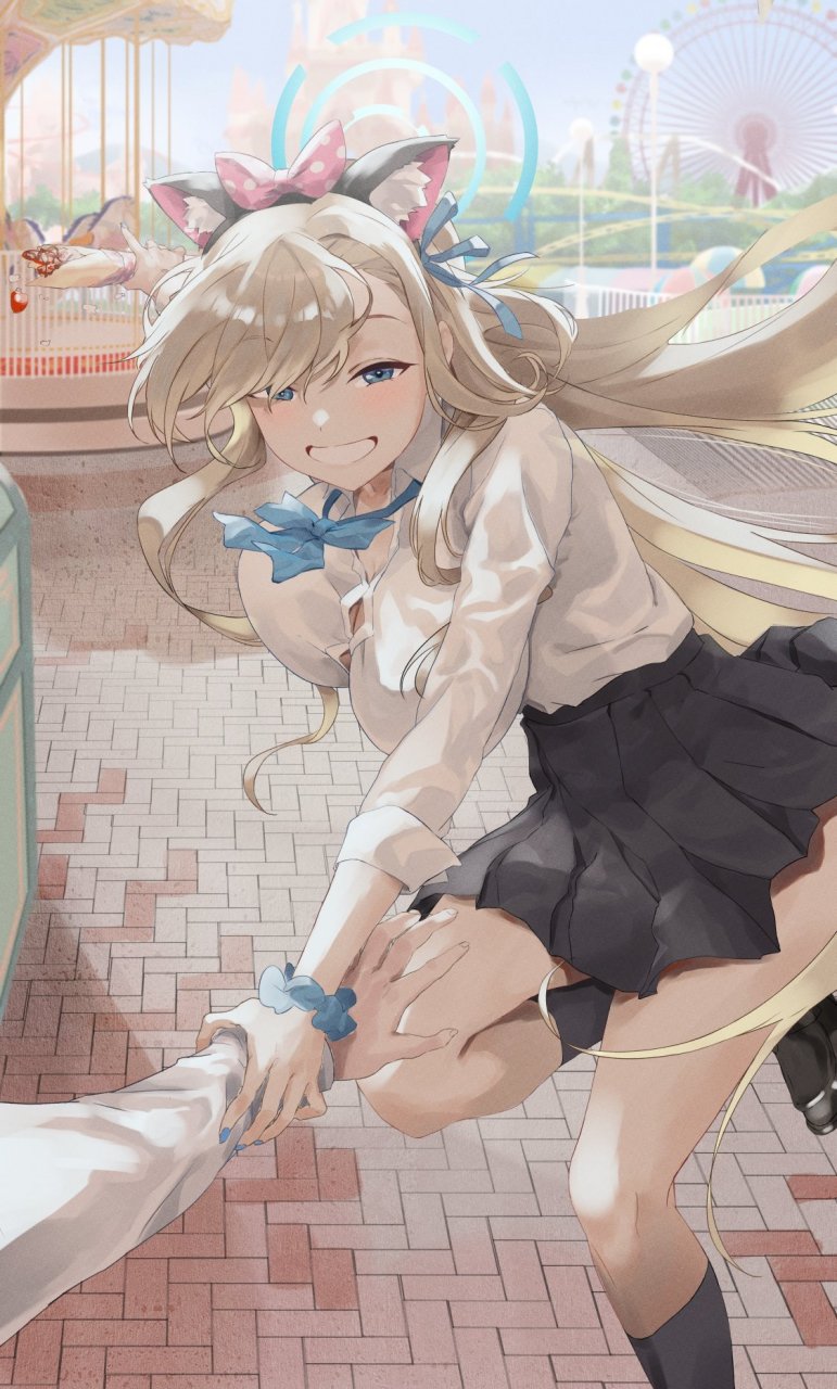 一起去坐旋转木马吧～#碧蓝档案# #二次元