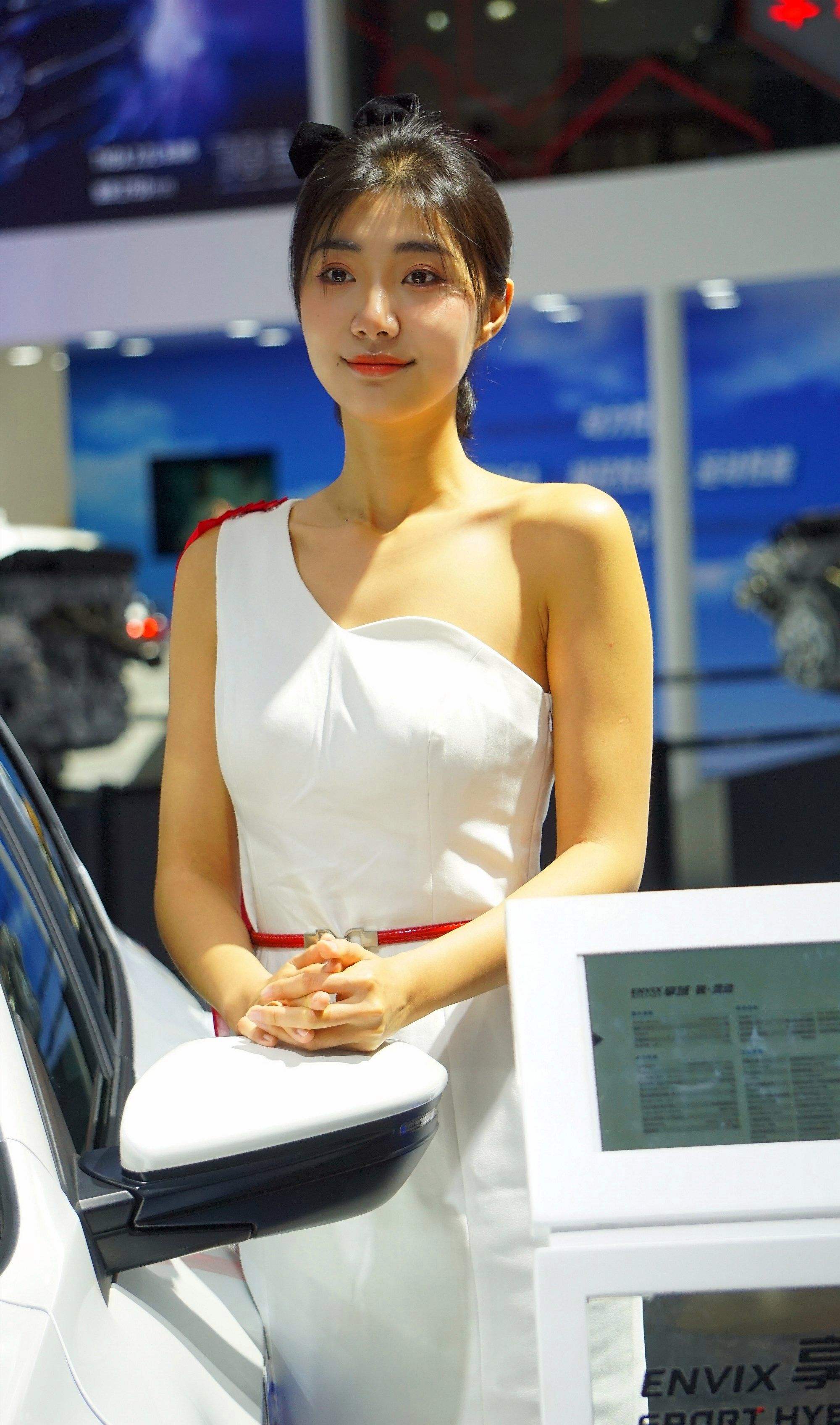 没事儿就写写流水账,今天早上9点前起床,本来打算