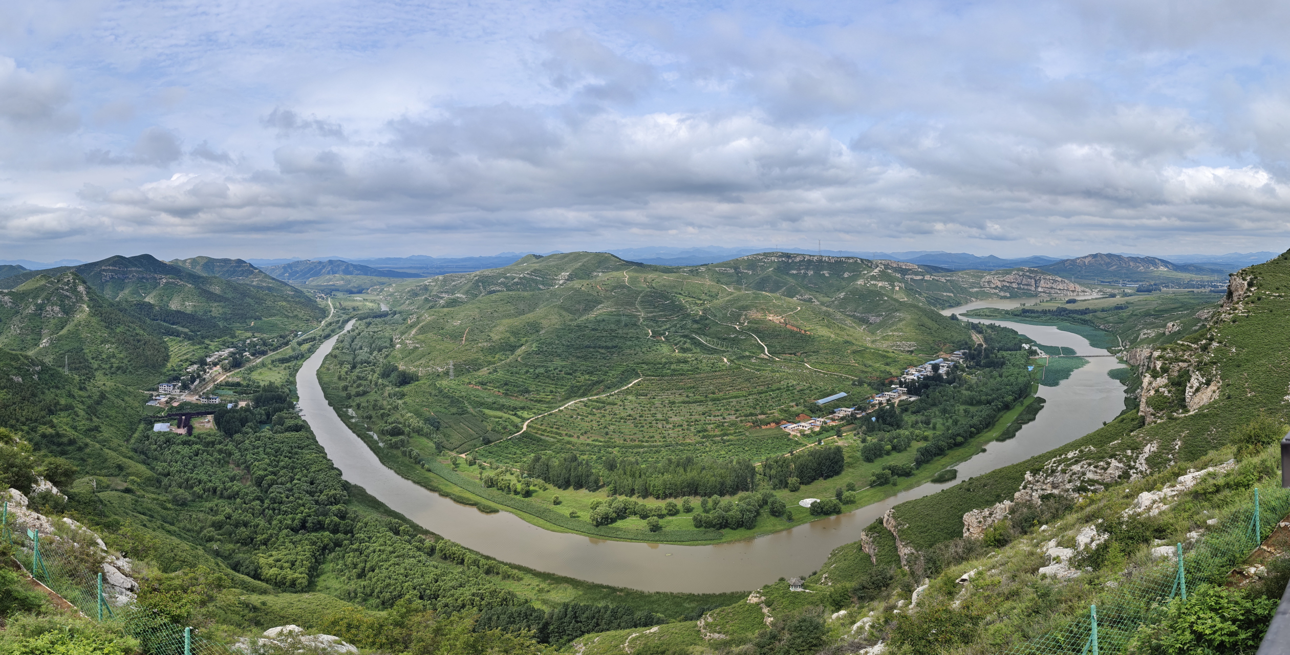 凌河第一湾景区介绍图片