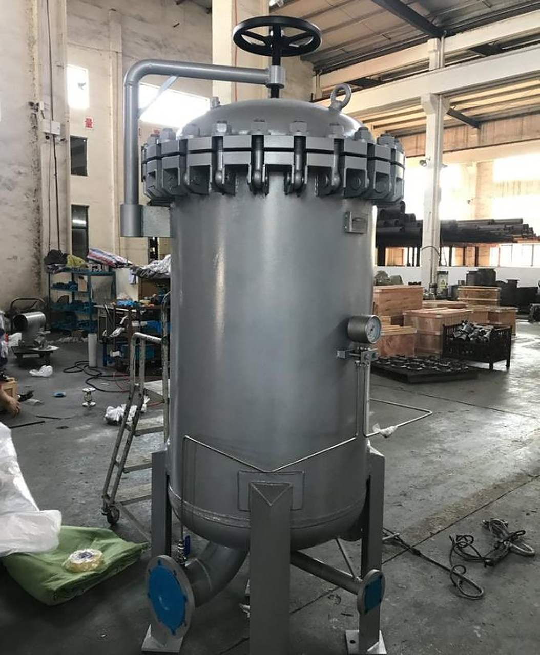 聚结分离器使用原理 聚结分离器主要是为液-液分离设计的,它含两种