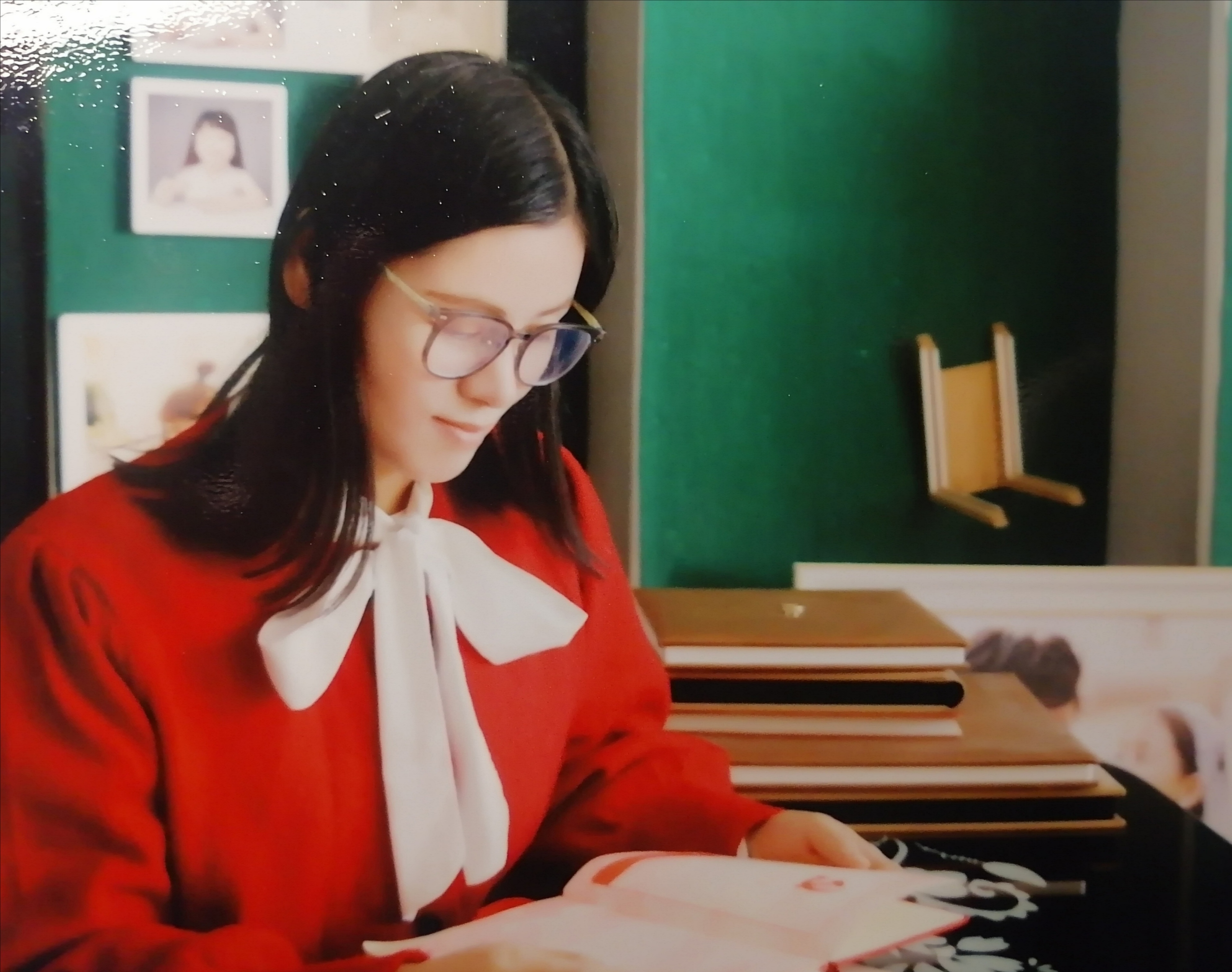 马列主义是以唯物史观为理论基石,通过阶级斗争实现社