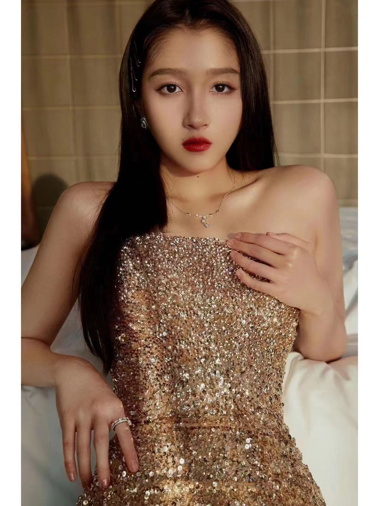 爱奇艺仙侠剧《仙台有树》主演暂定是:白敬亭,鞠婧祎 2.