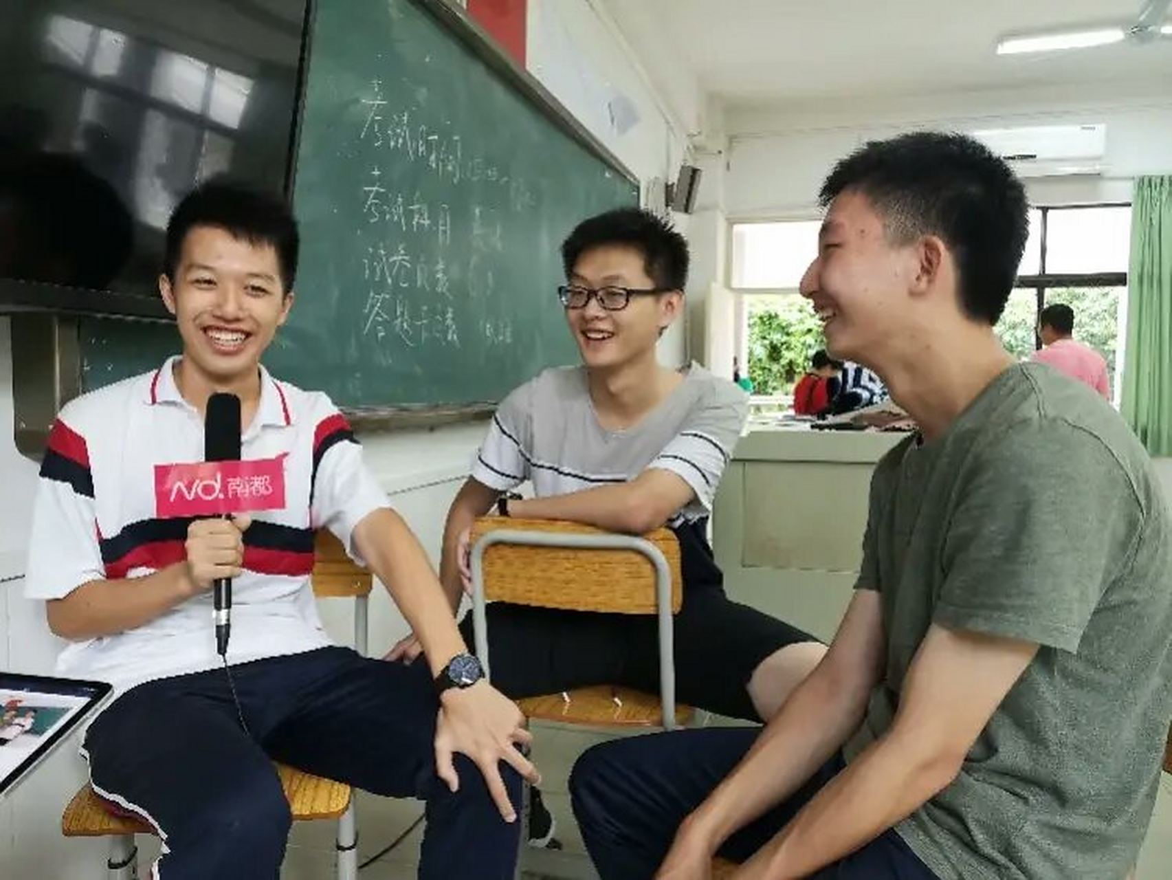 最强知识大脑# 柯曦介绍,自己高中的时候,他每个月都会制定一个学习