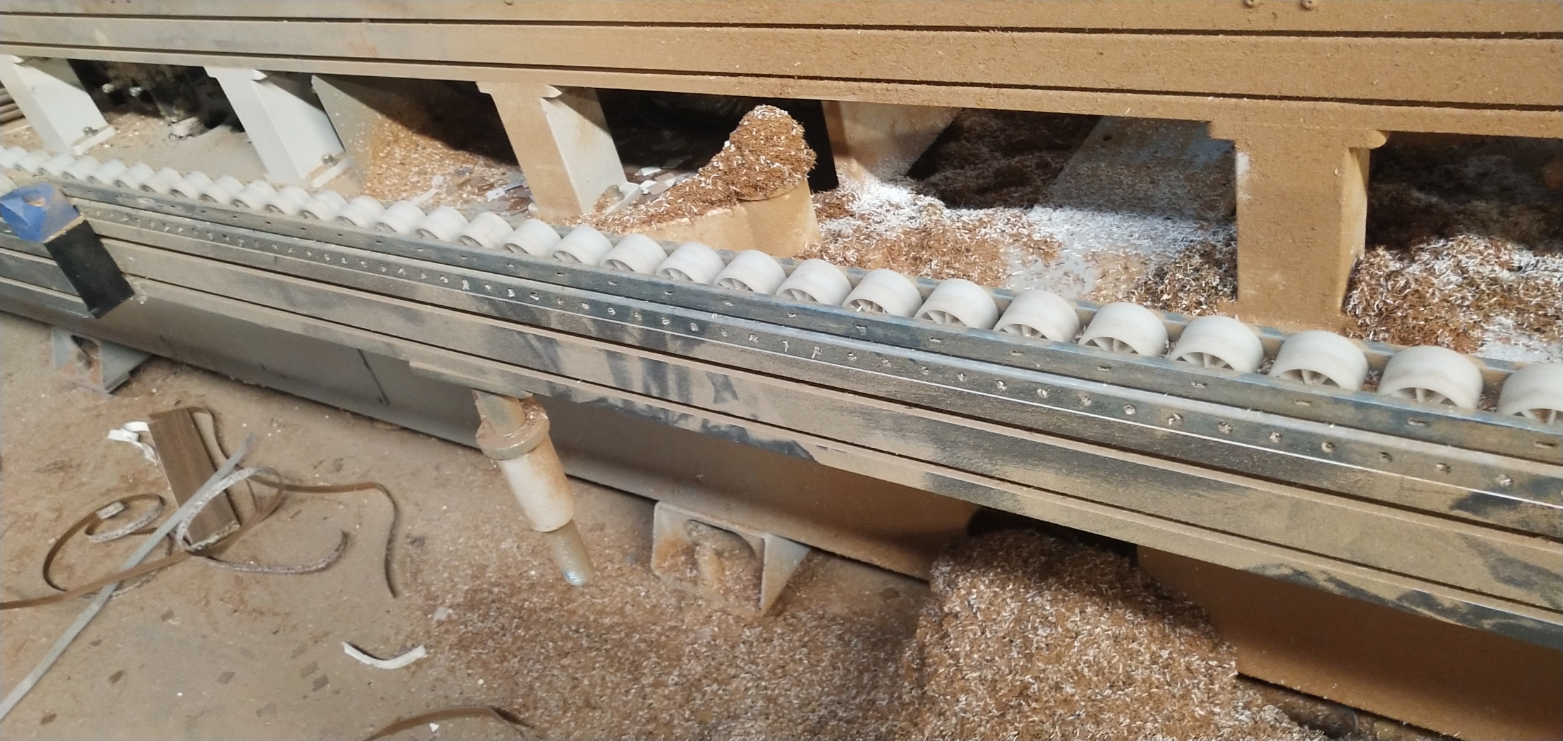 湖北省武汉市黄陂区三里桥街道  汉口北大道家具cbd240亩工业园第三街