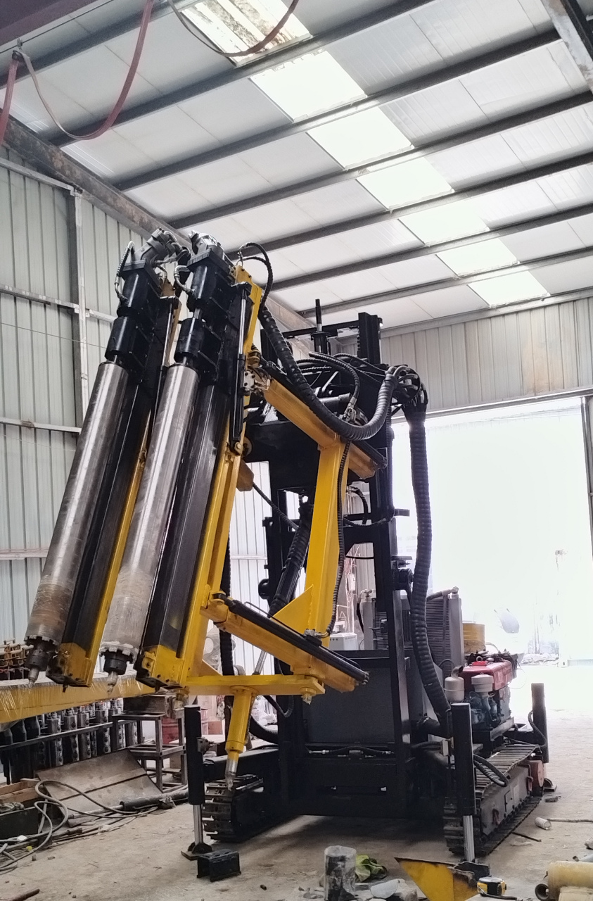 履带水磨钻机 机械之美,力与艺术的交融.