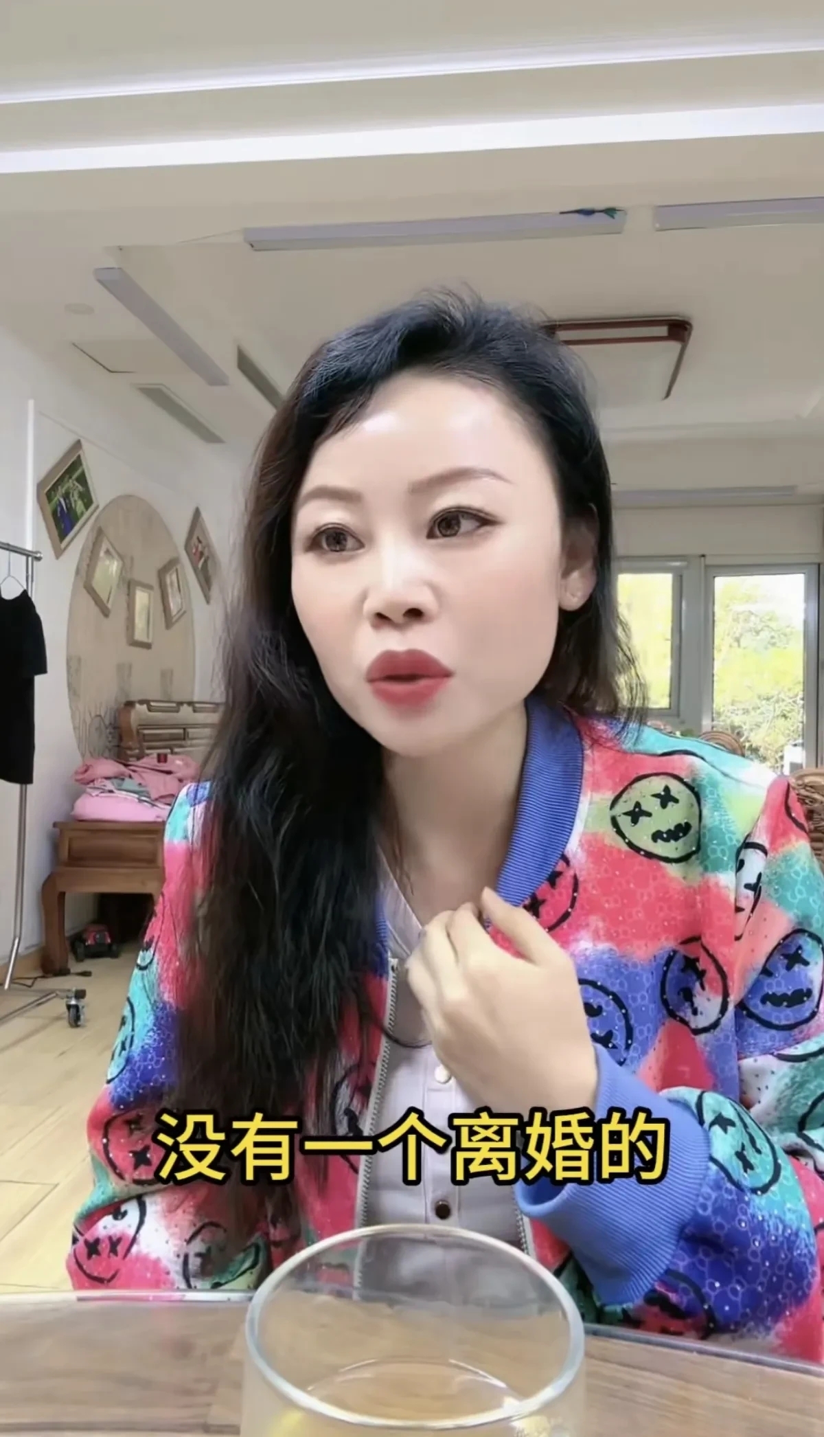 刚说离婚又怀二胎,这剧情比电视剧还狗血