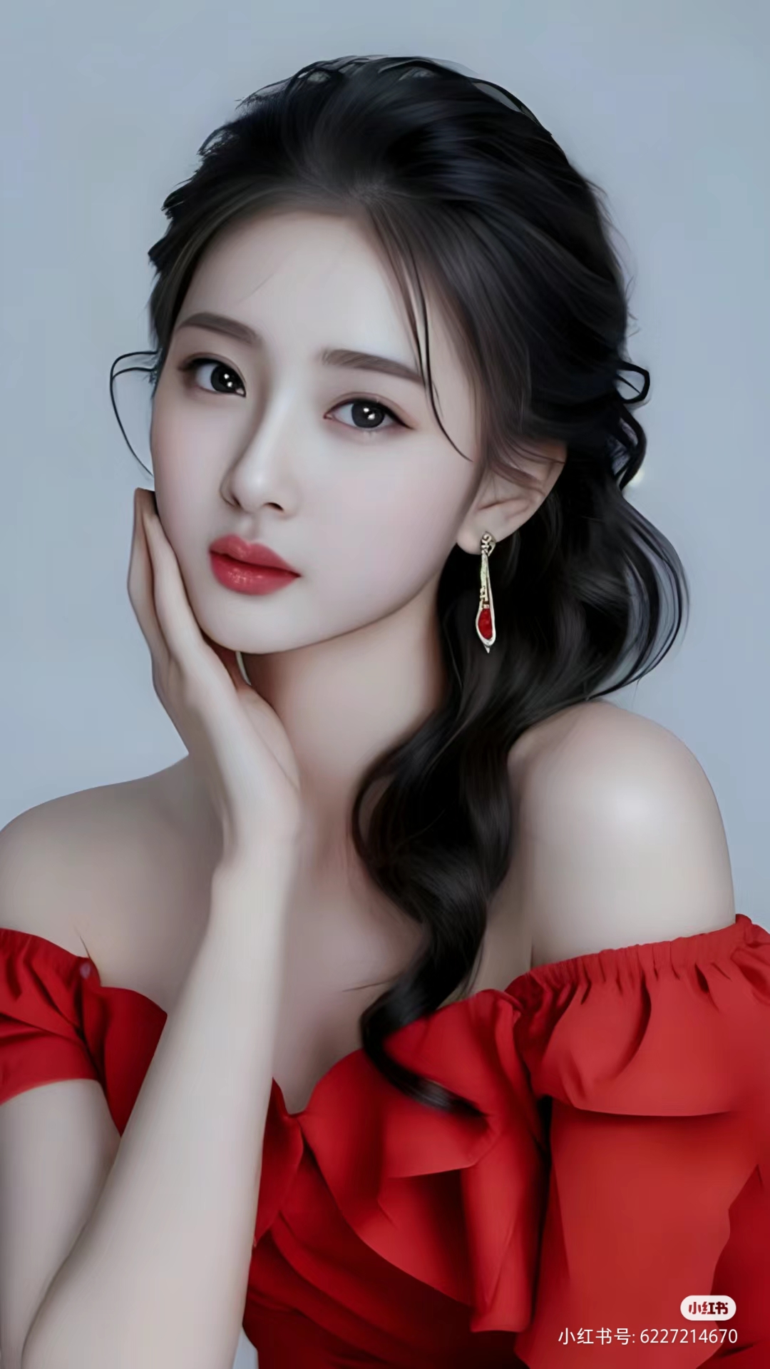 大美女,散发着迷人的魅力.