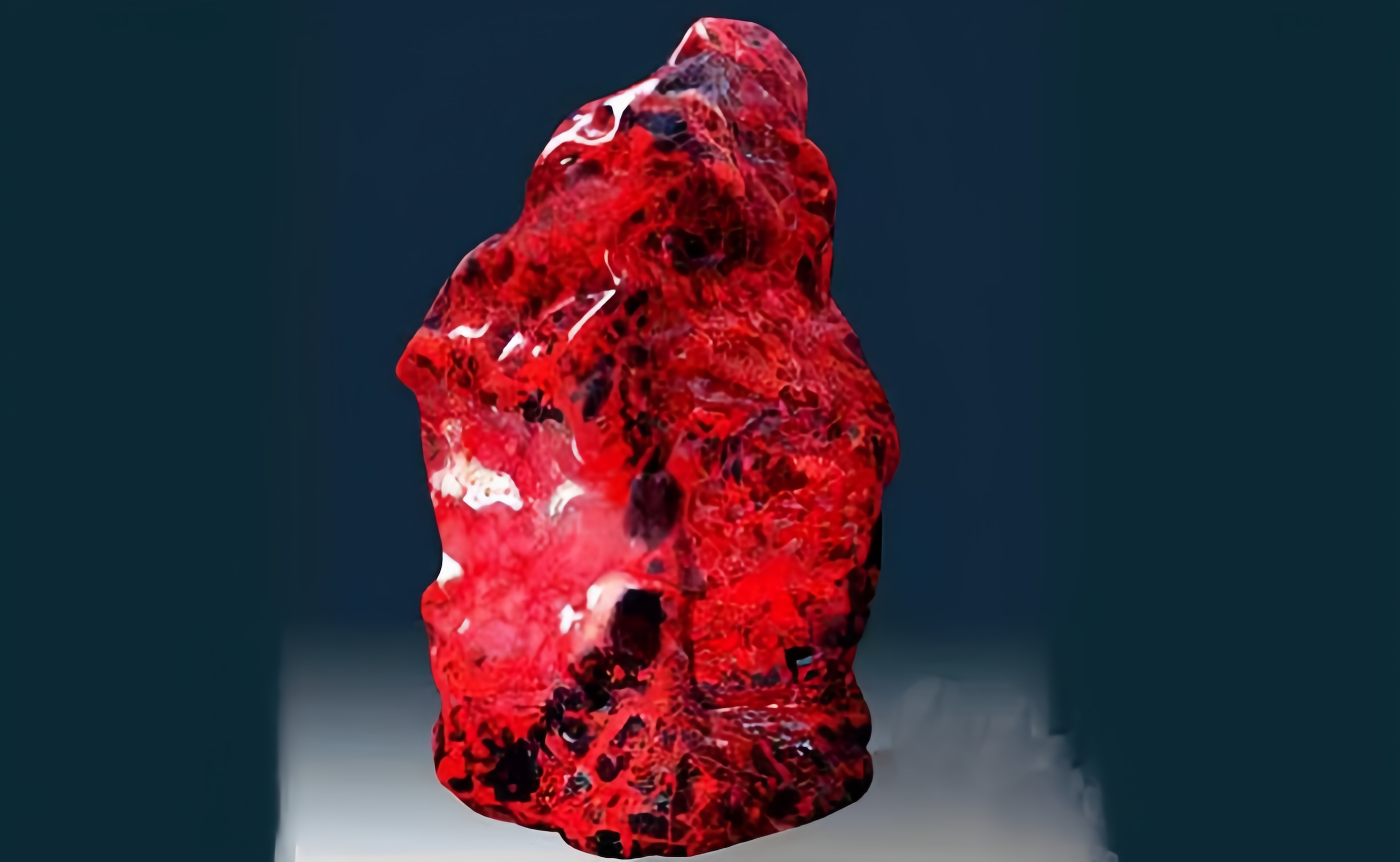 那么为什么冰川血龙玉会如此珍贵呢?