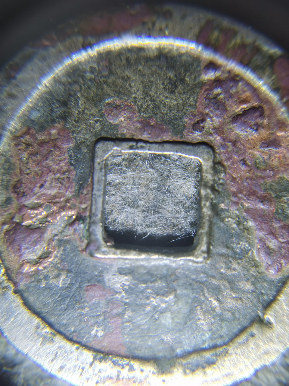 一枚鎏金开元通宝,不知道背面图案是什么?有没有这方面专业的大神?