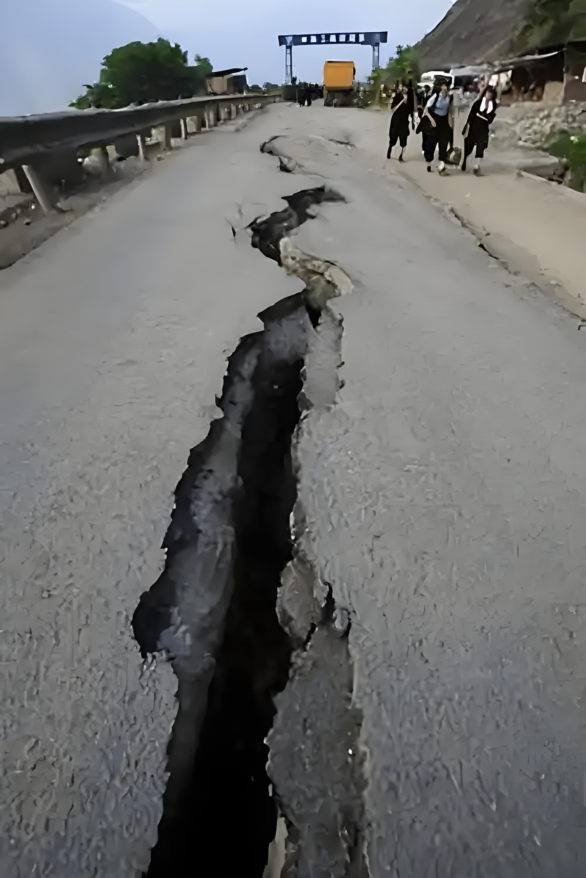 最近这些年来为何地球地震频发有什危险警告示意