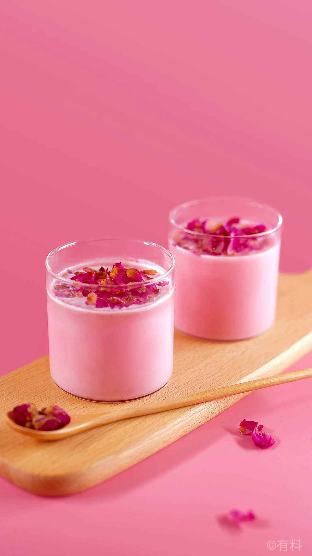 这是什么神仙饮品 桃子苏打水,粉嘟嘟,白里透红,就像水蜜桃一样, 饮品