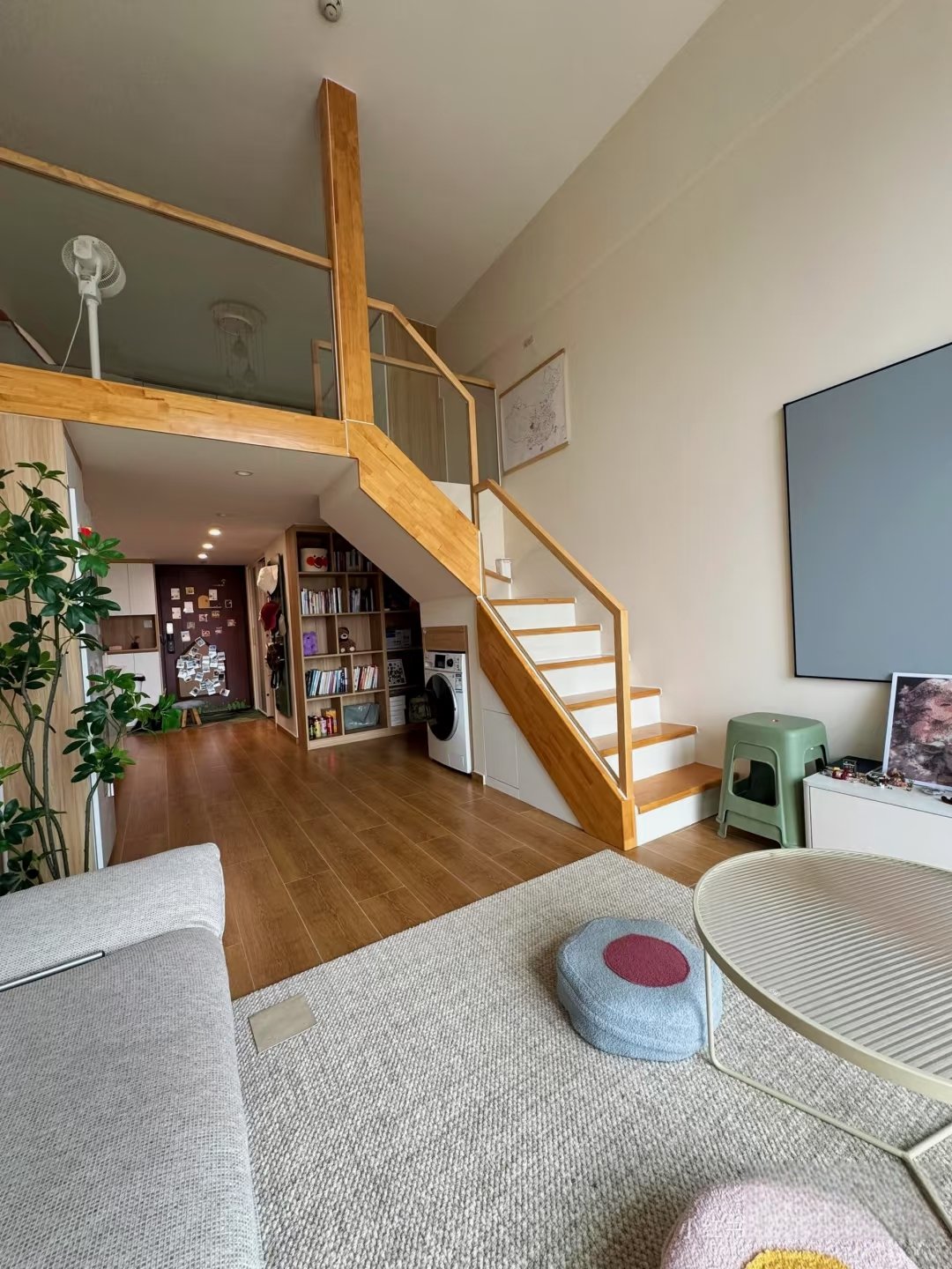 值得入手吗 今天给在天府五街上班的家人们推荐一个loft公寓,上下两层