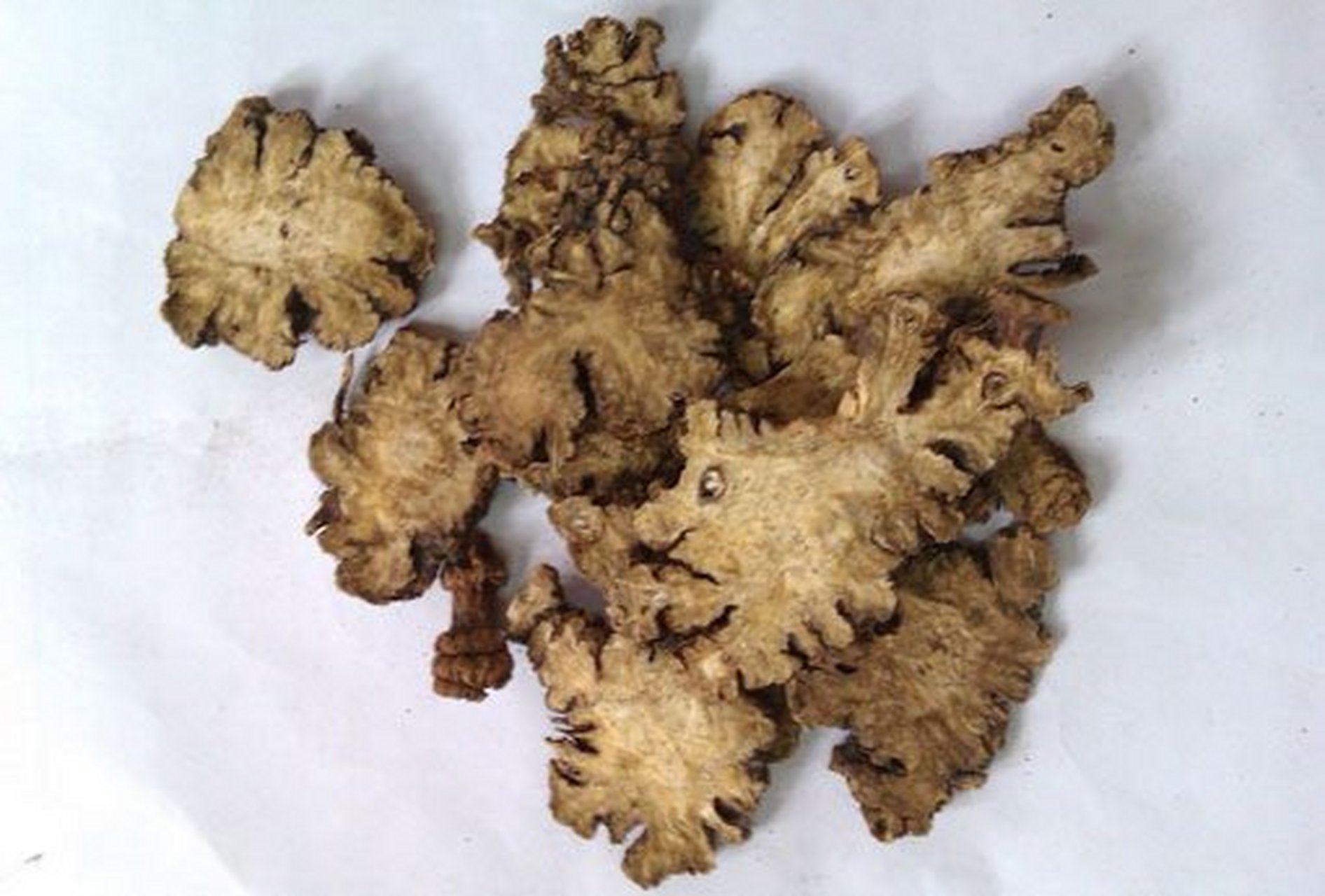 活血中成药适用于各种原因引起的血瘀病证,症见胸腹