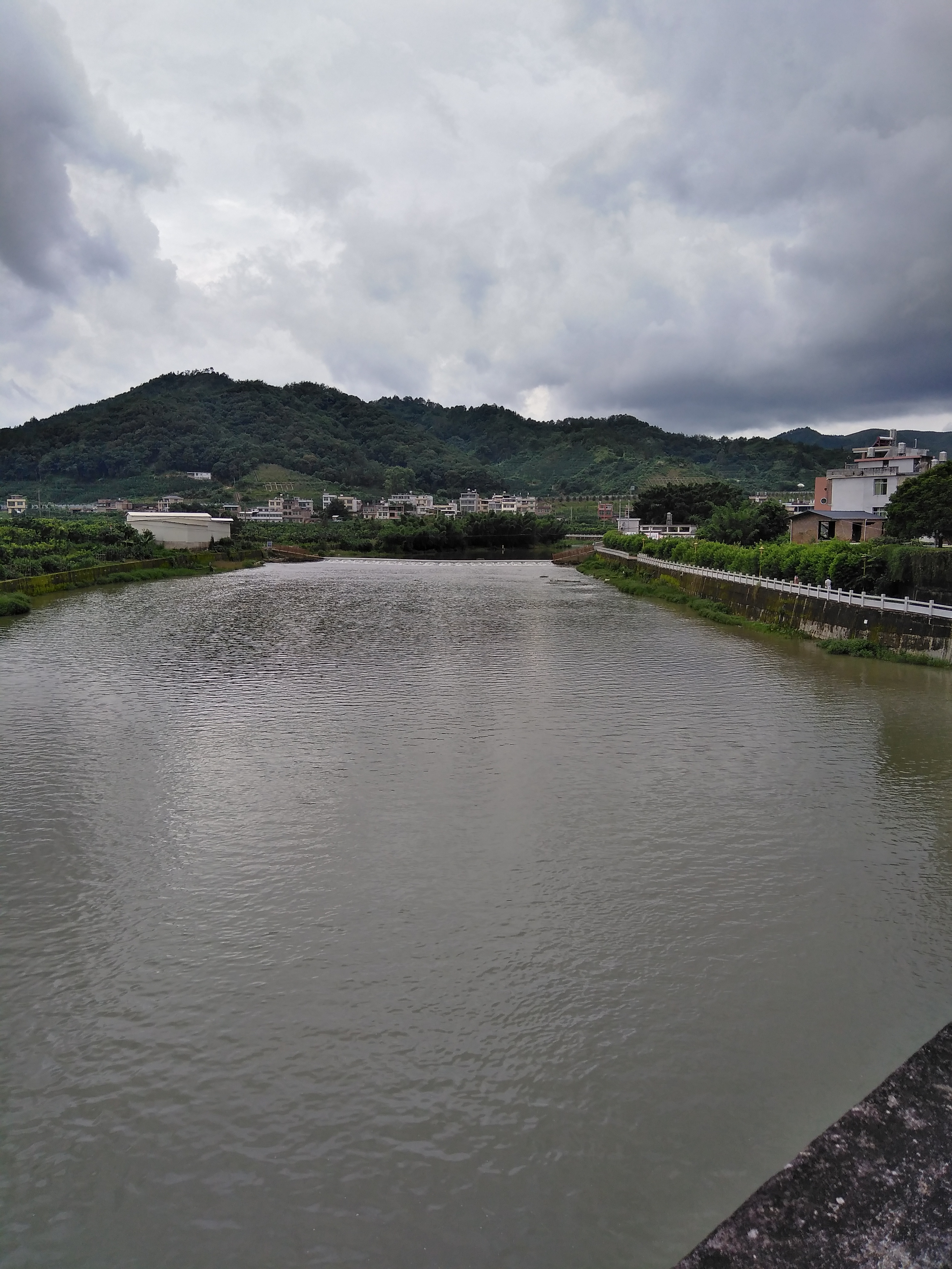 平和县九峰曾色海图片