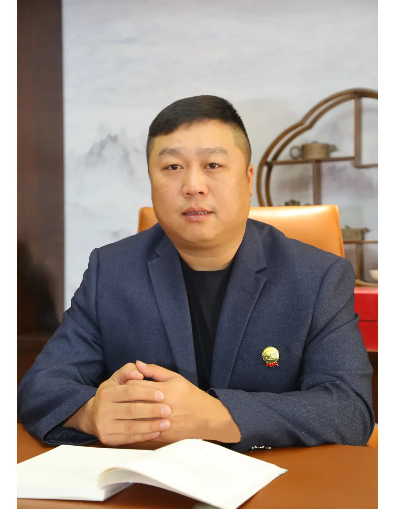 创始人其实是杨晓路,而杨铭宇是他的儿子,杨晓路