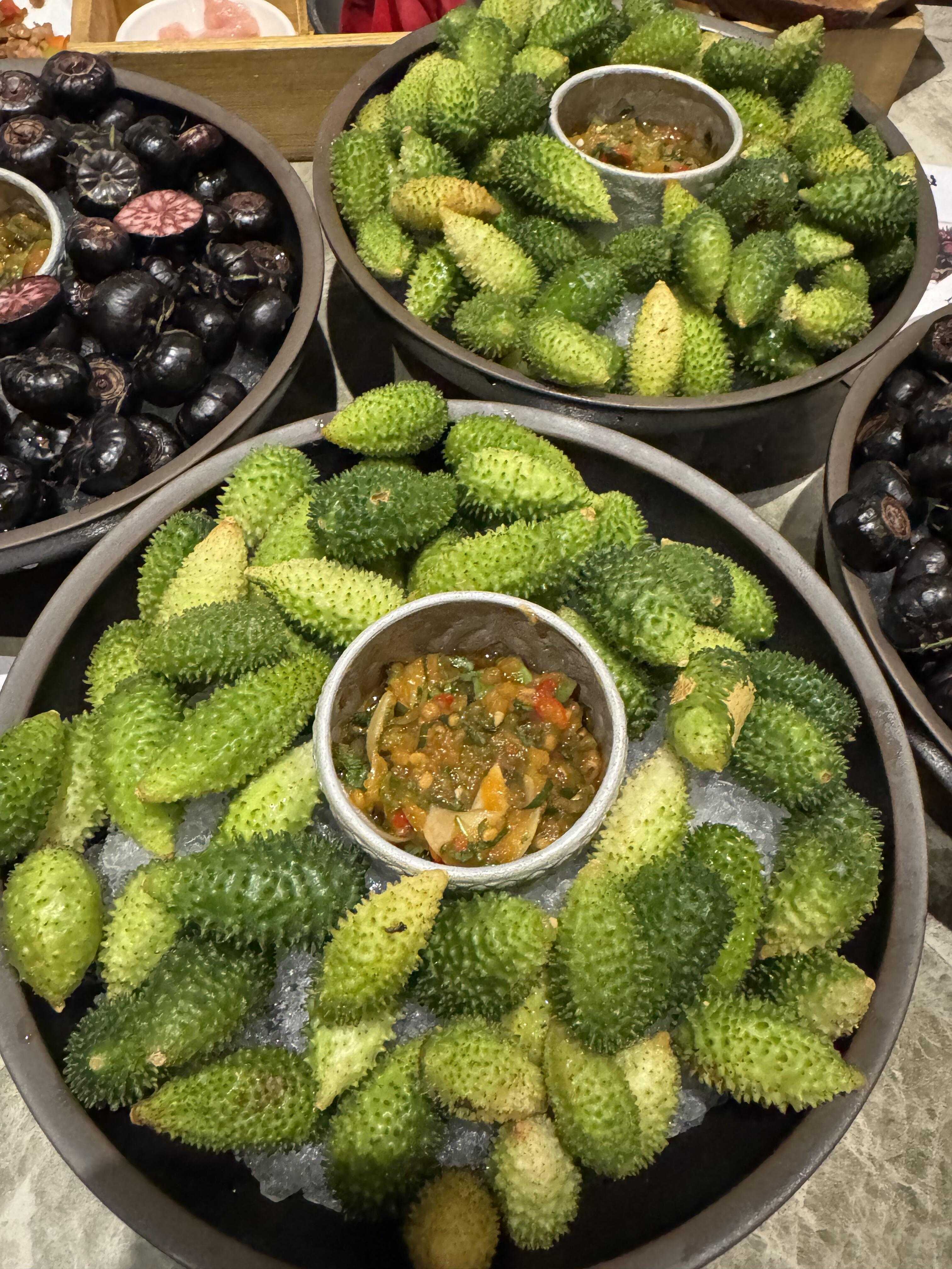 有没有云南人解释一下这个!这野果还挺好吃