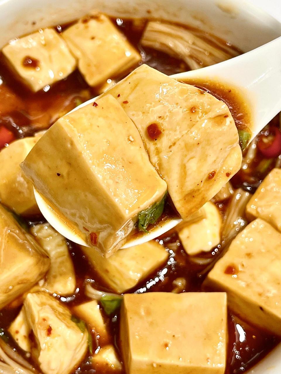 分享巨好吃的金针菇豆腐!