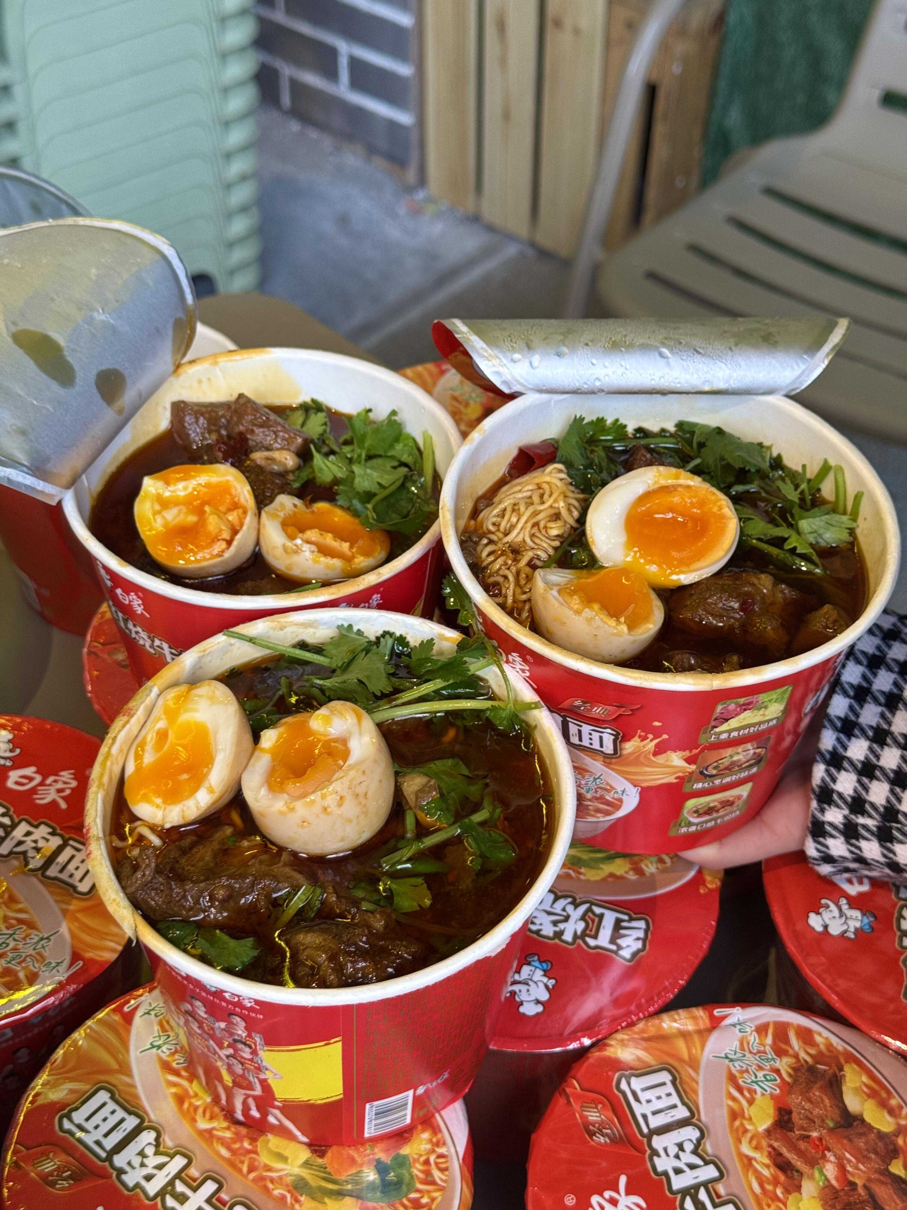 这回可算是吃到"真"红烧牛肉面了!