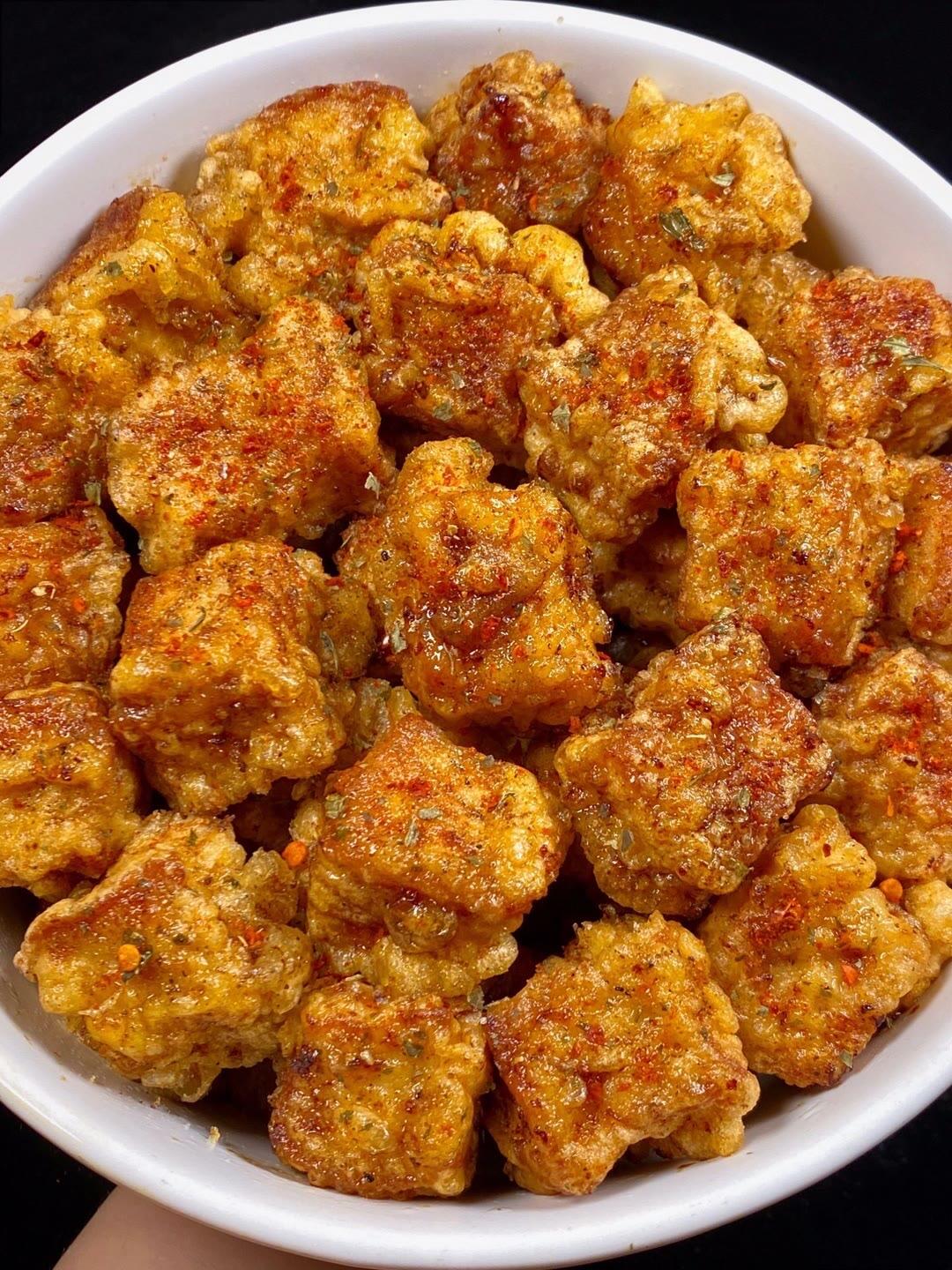 香酥美味的椒盐小酥肉这样做真的是香迷糊了!