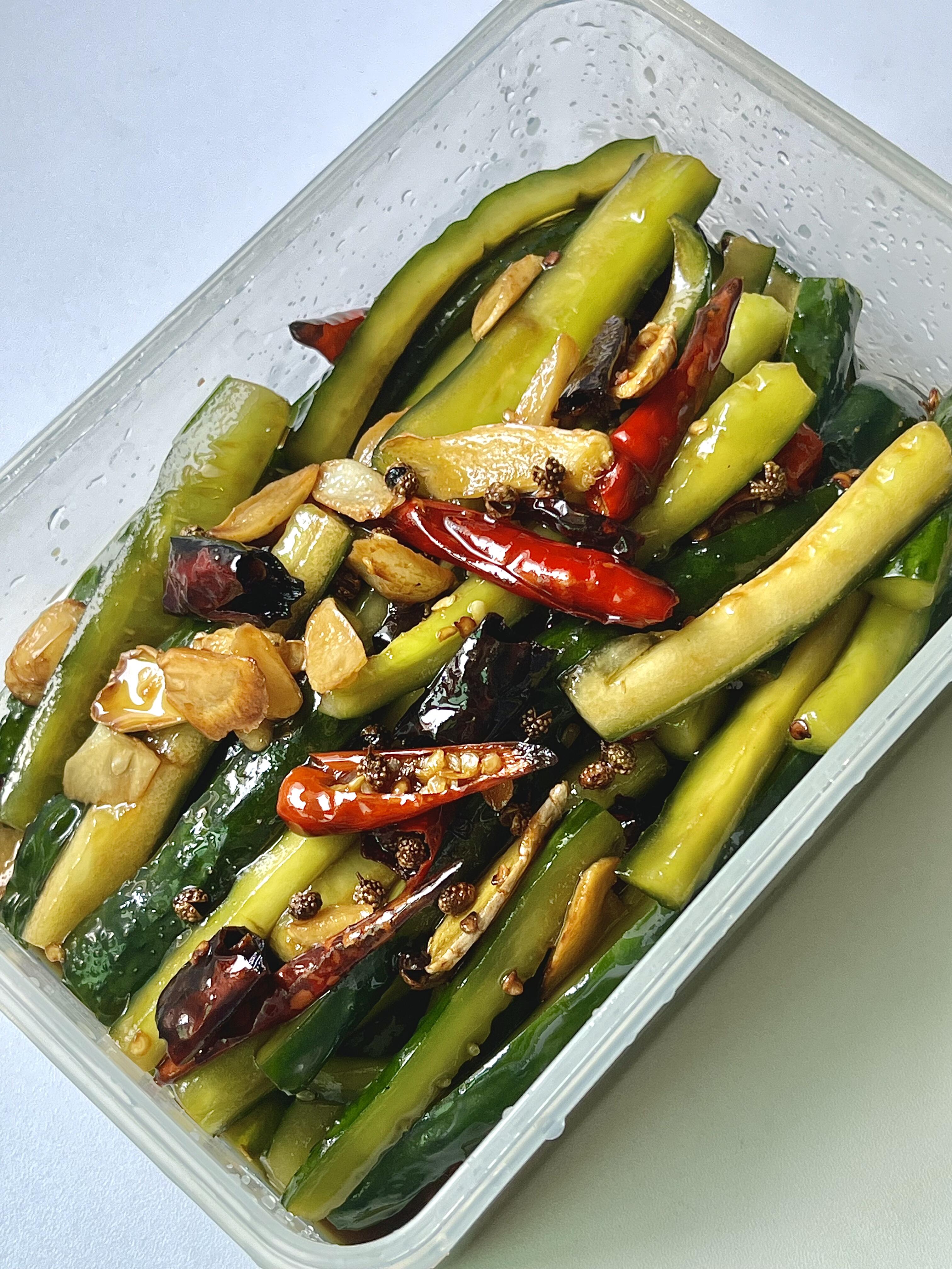 夏日开胃小菜脆爽腌黄瓜