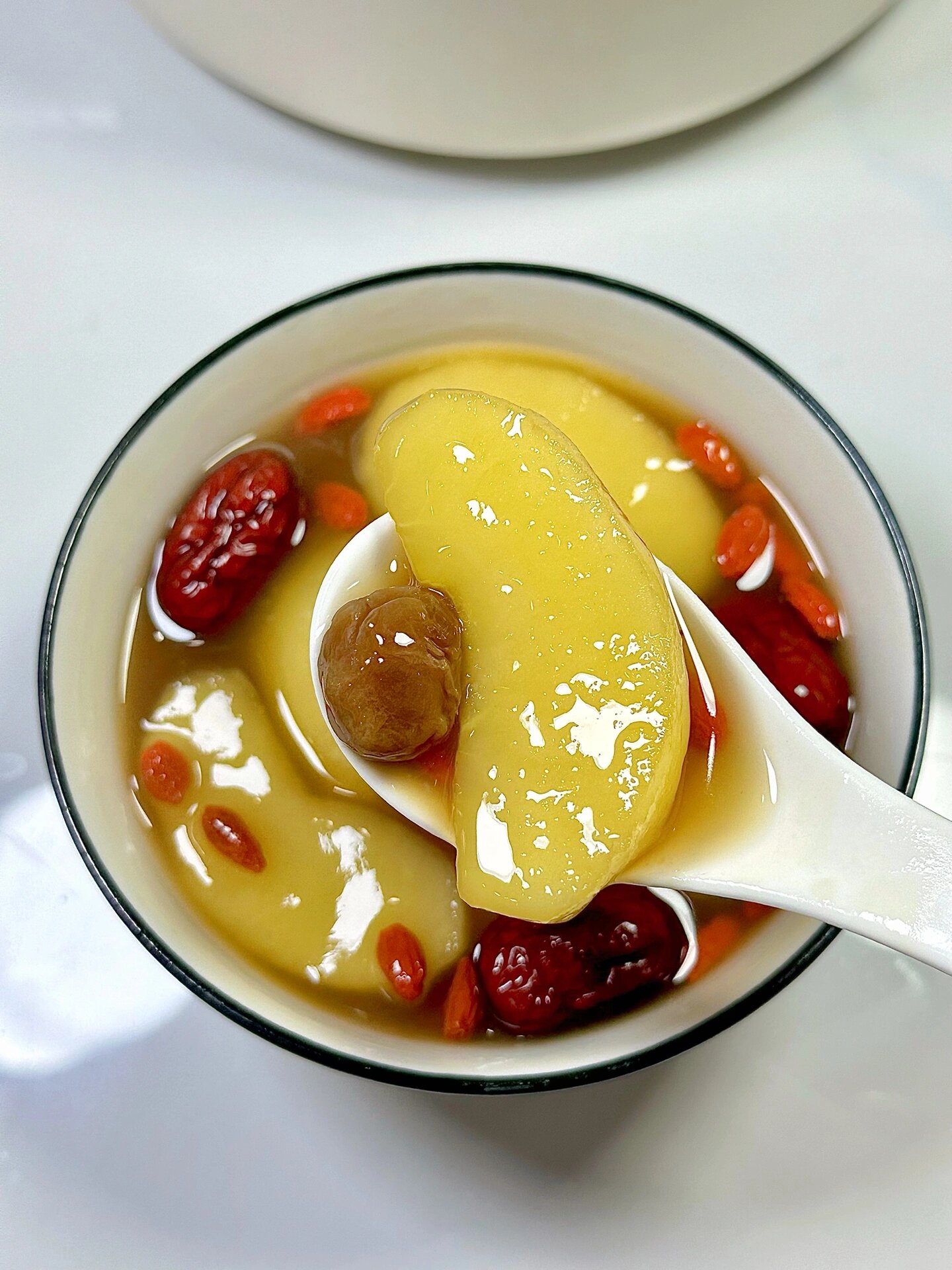 姐们们!真心分享给你们～这碗鸡蛋苹果桂圆羹