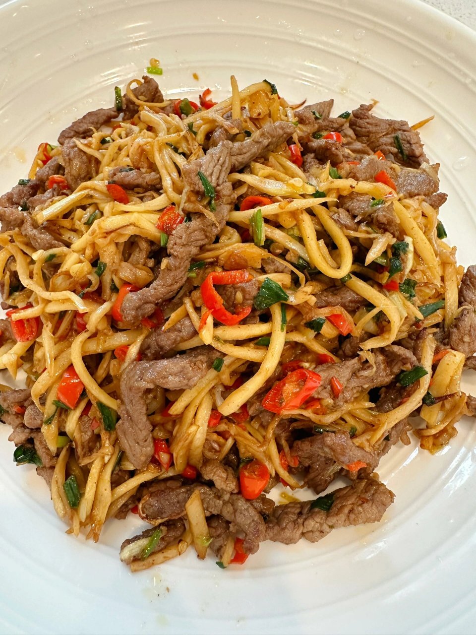 茭白炒牛肉丝 过年在家请客 这道菜脱颖而出#发文集龍卡瓜分百万